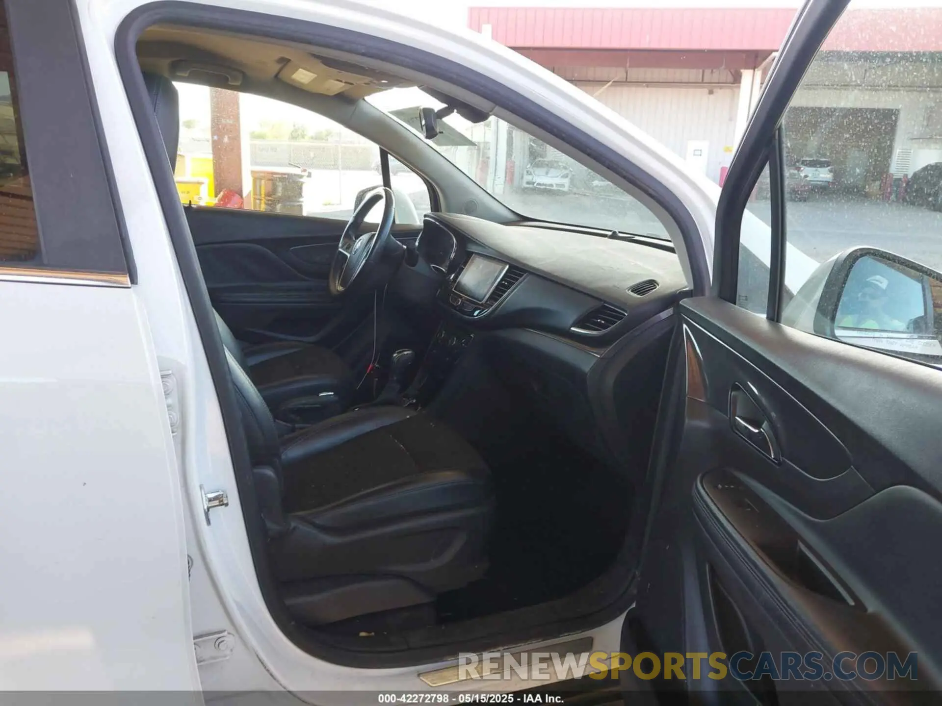 5 fotografías del automóvil dañado KL4CJASB1LB024597 BUICK ENCORE 2020