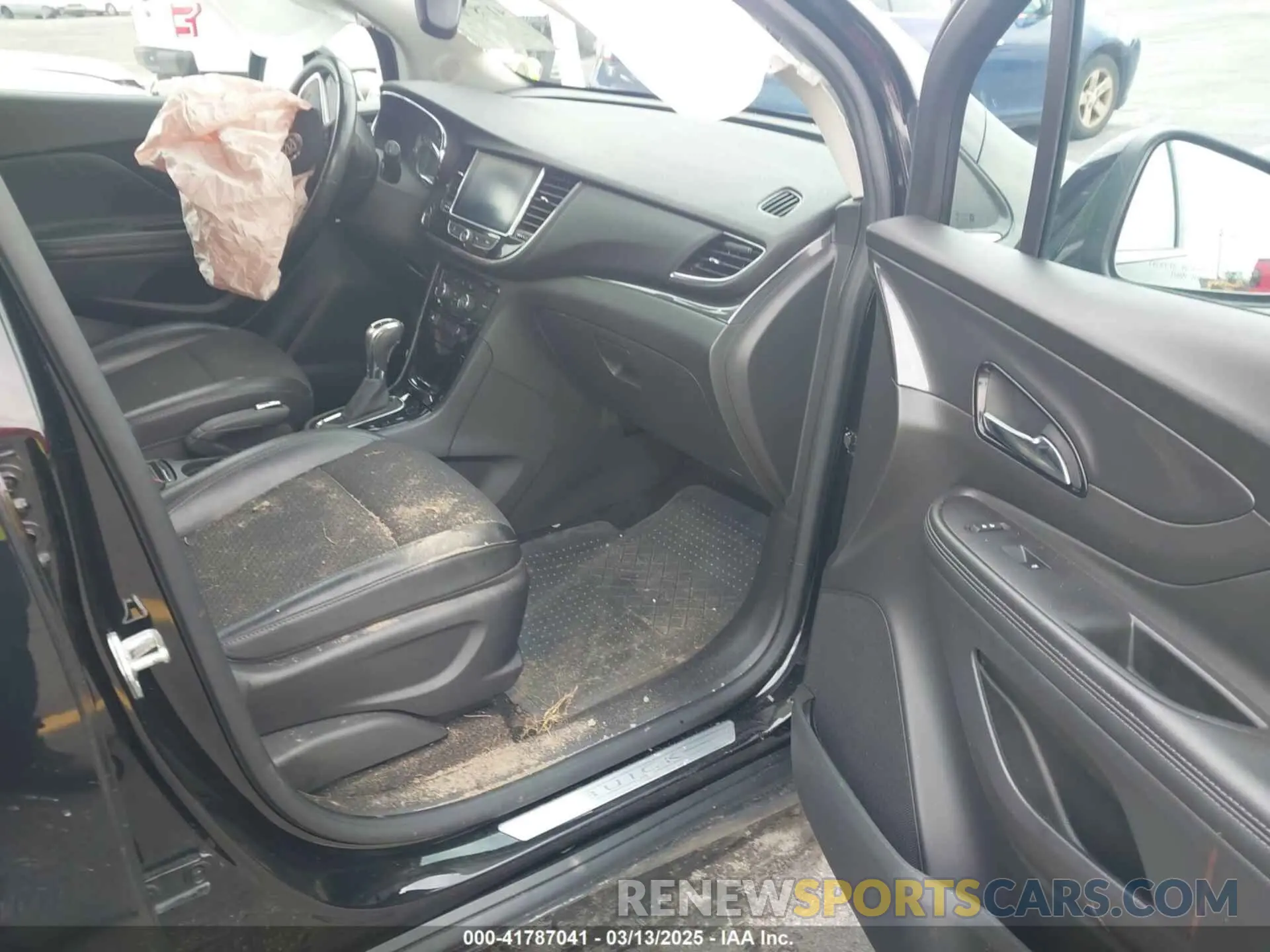 5 fotografías del automóvil dañado KL4CJASB2LB009896 BUICK ENCORE 2020
