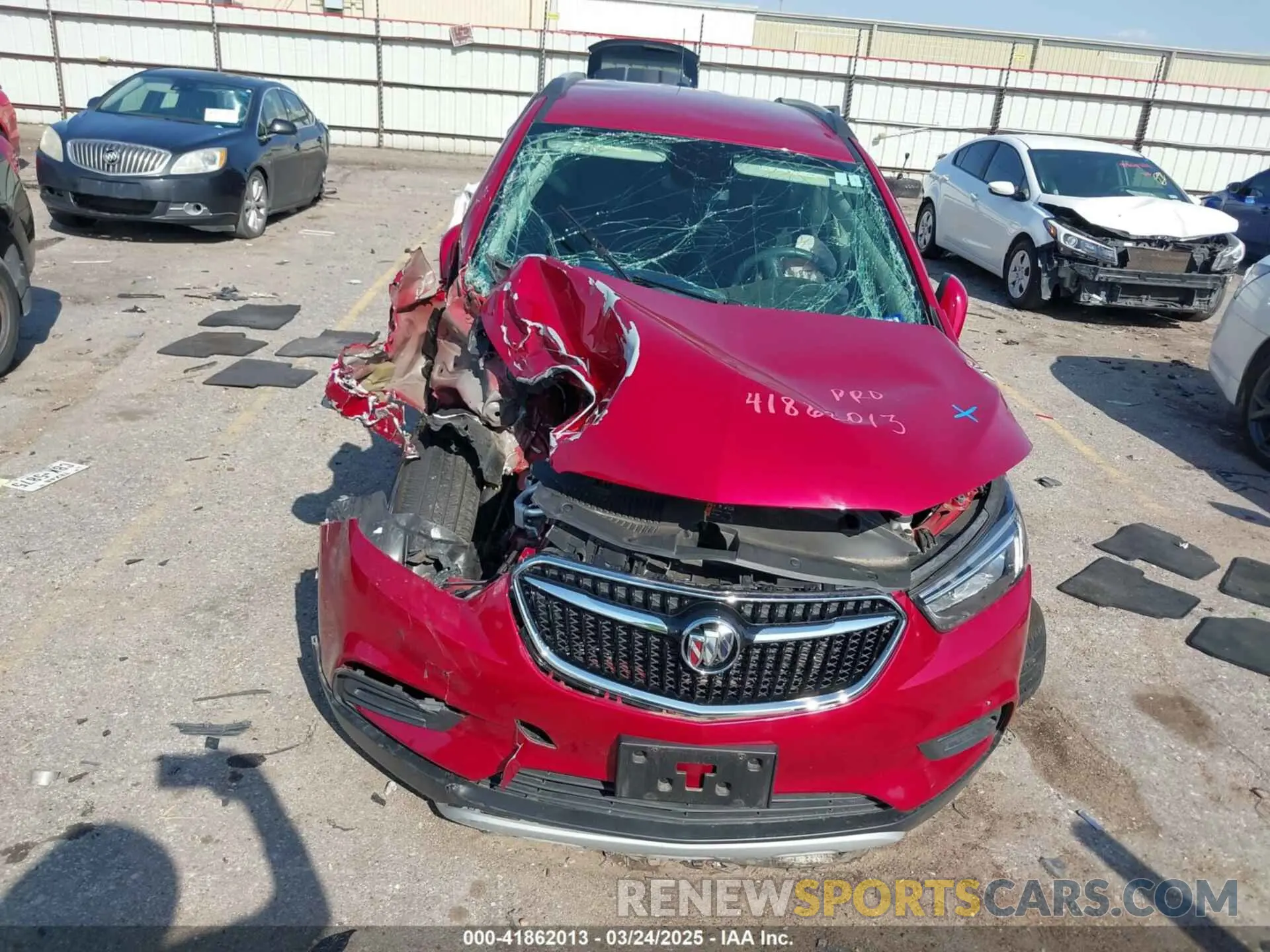 11 fotografías del automóvil dañado KL4CJASB2LB067068 BUICK ENCORE 2020