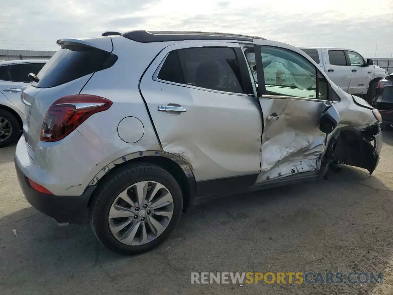 3 fotografías del automóvil dañado KL4CJASB3LB023435 BUICK ENCORE 2020