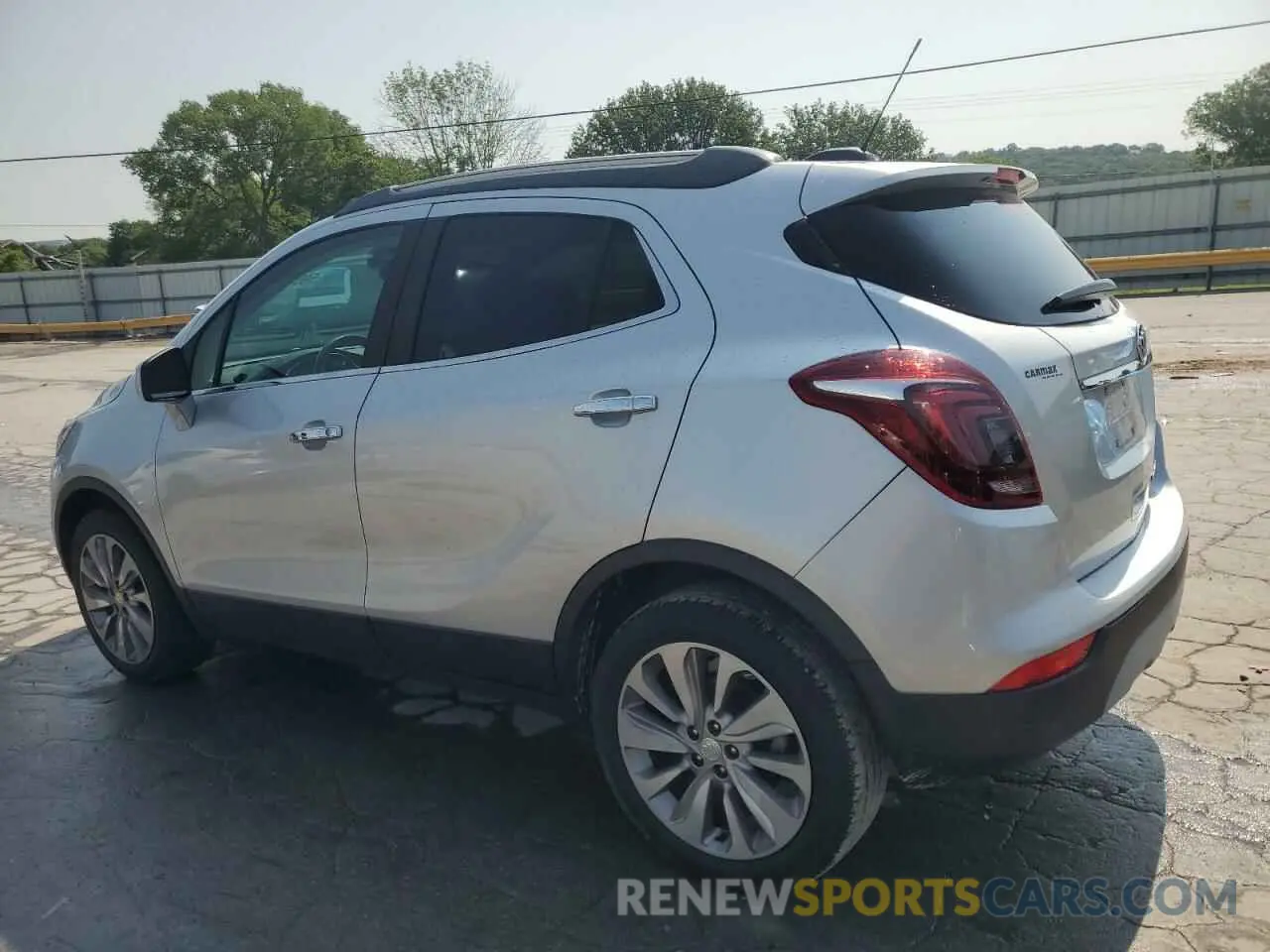 2 fotografías del automóvil dañado KL4CJASB4LB001198 BUICK ENCORE 2020