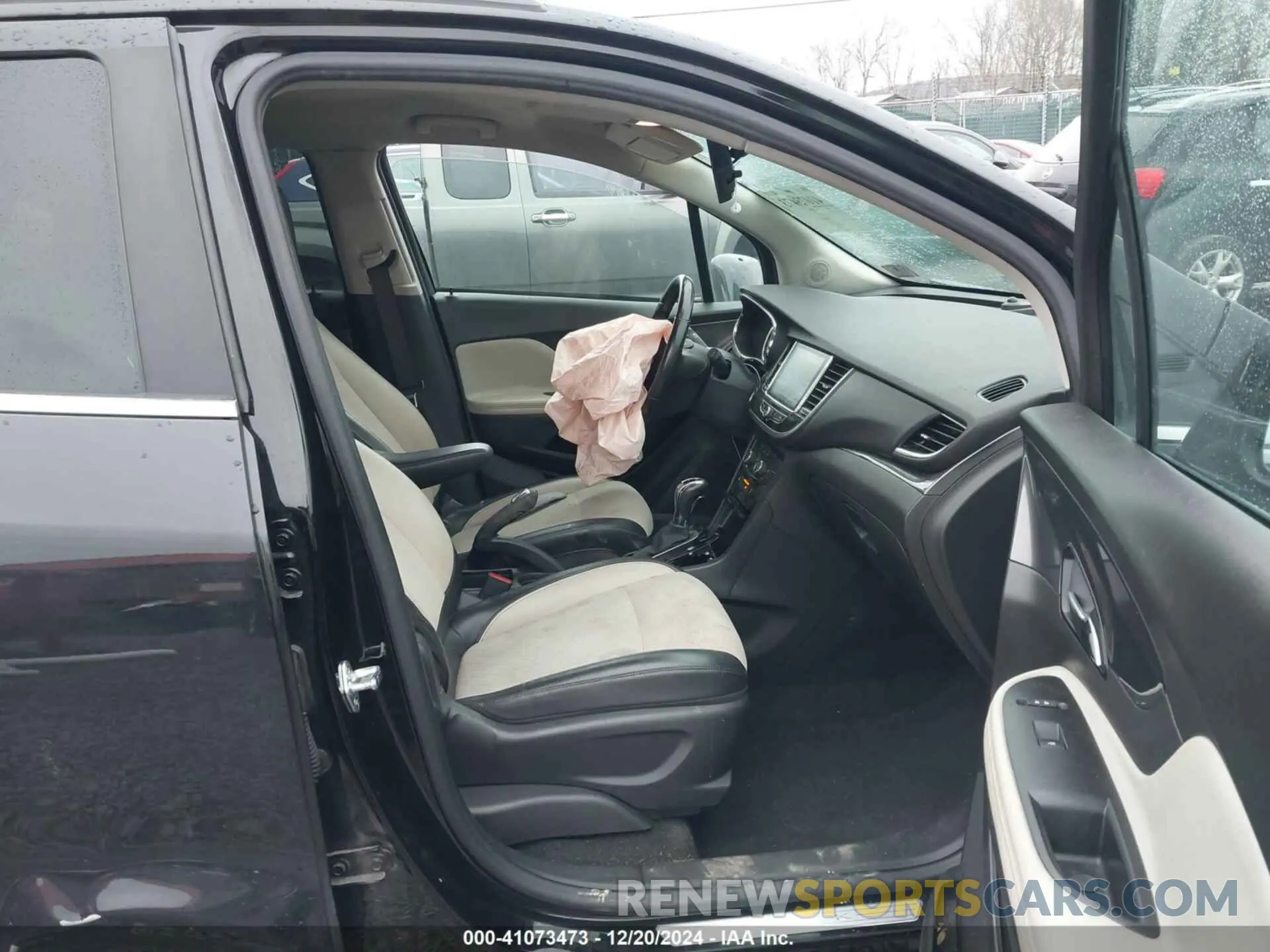 5 fotografías del automóvil dañado KL4CJASB4LB003789 BUICK ENCORE 2020