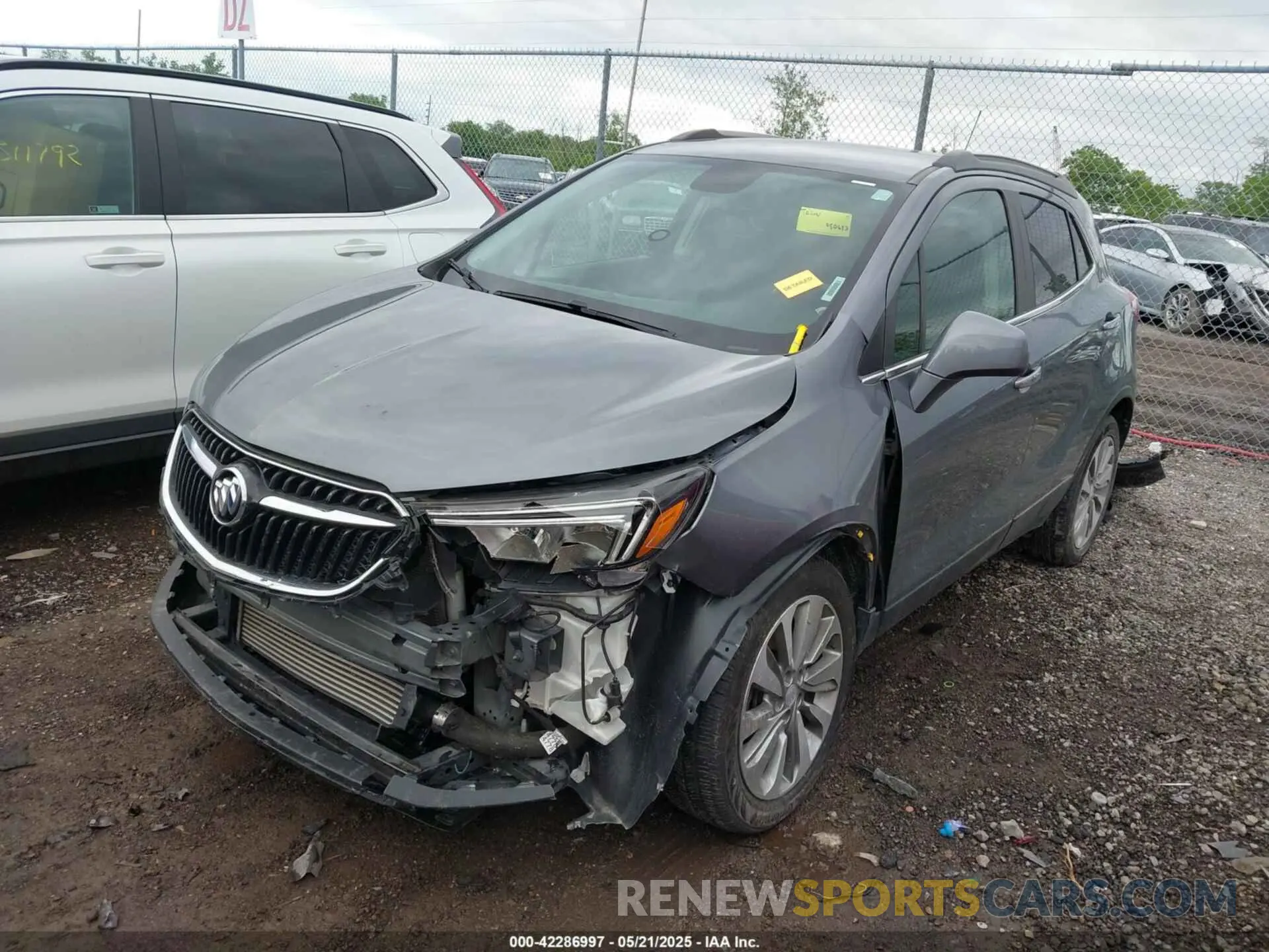 2 fotografías del automóvil dañado KL4CJASB6LB005415 BUICK ENCORE 2020
