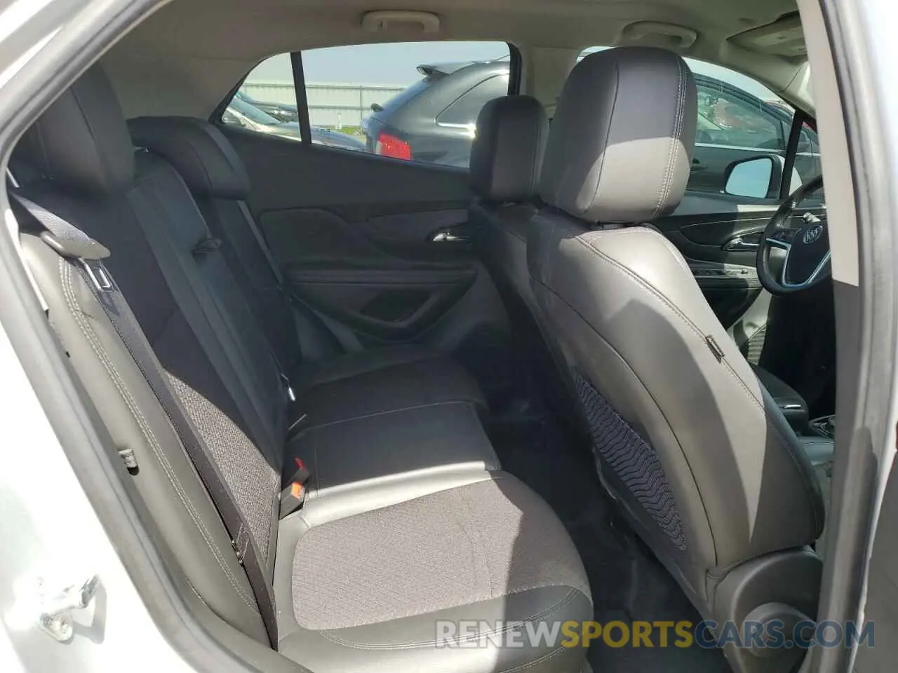 10 fotografías del automóvil dañado KL4CJASBXLB013890 BUICK ENCORE 2020