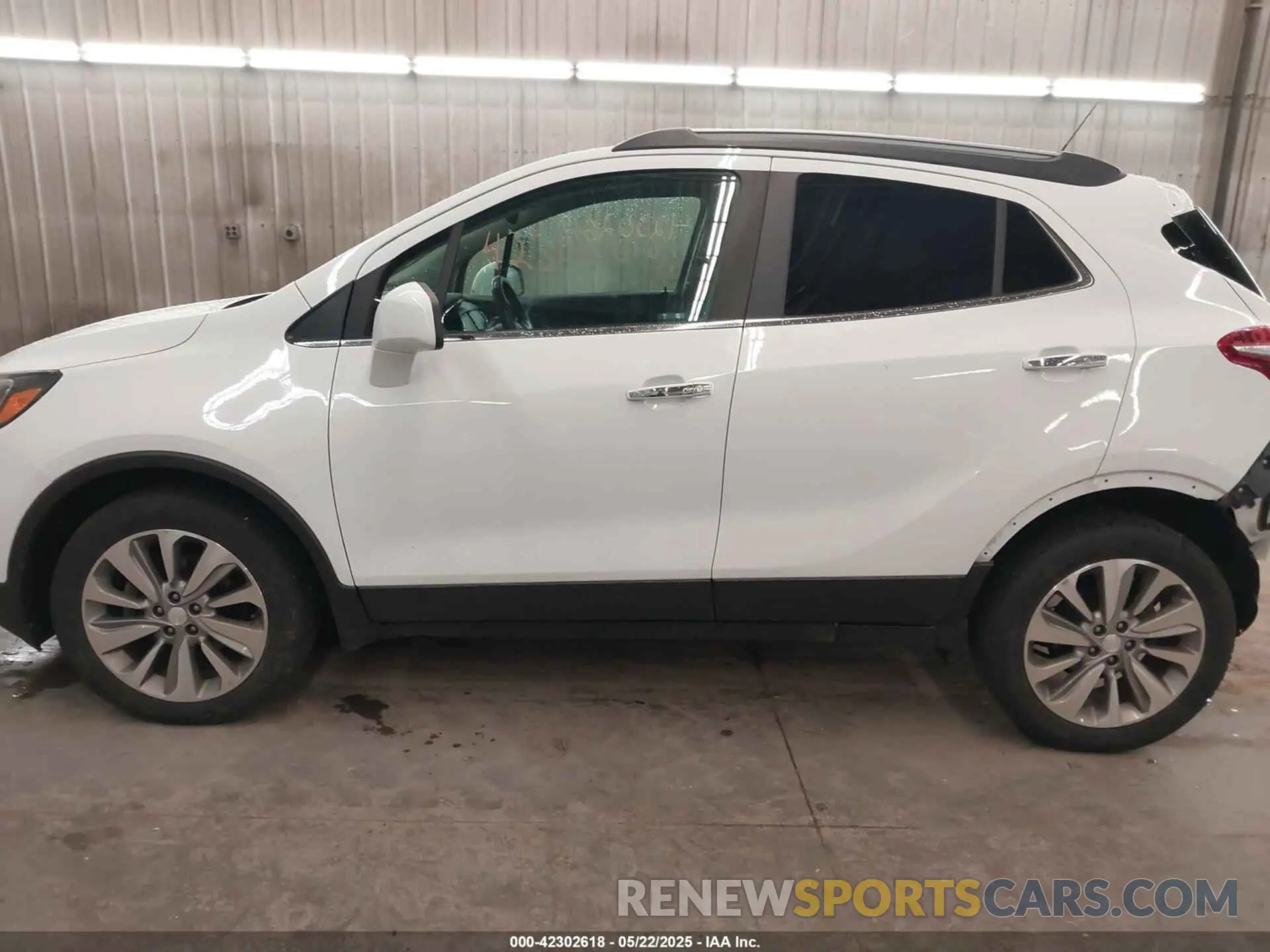 15 fotografías del automóvil dañado KL4CJASBXLB050566 BUICK ENCORE 2020
