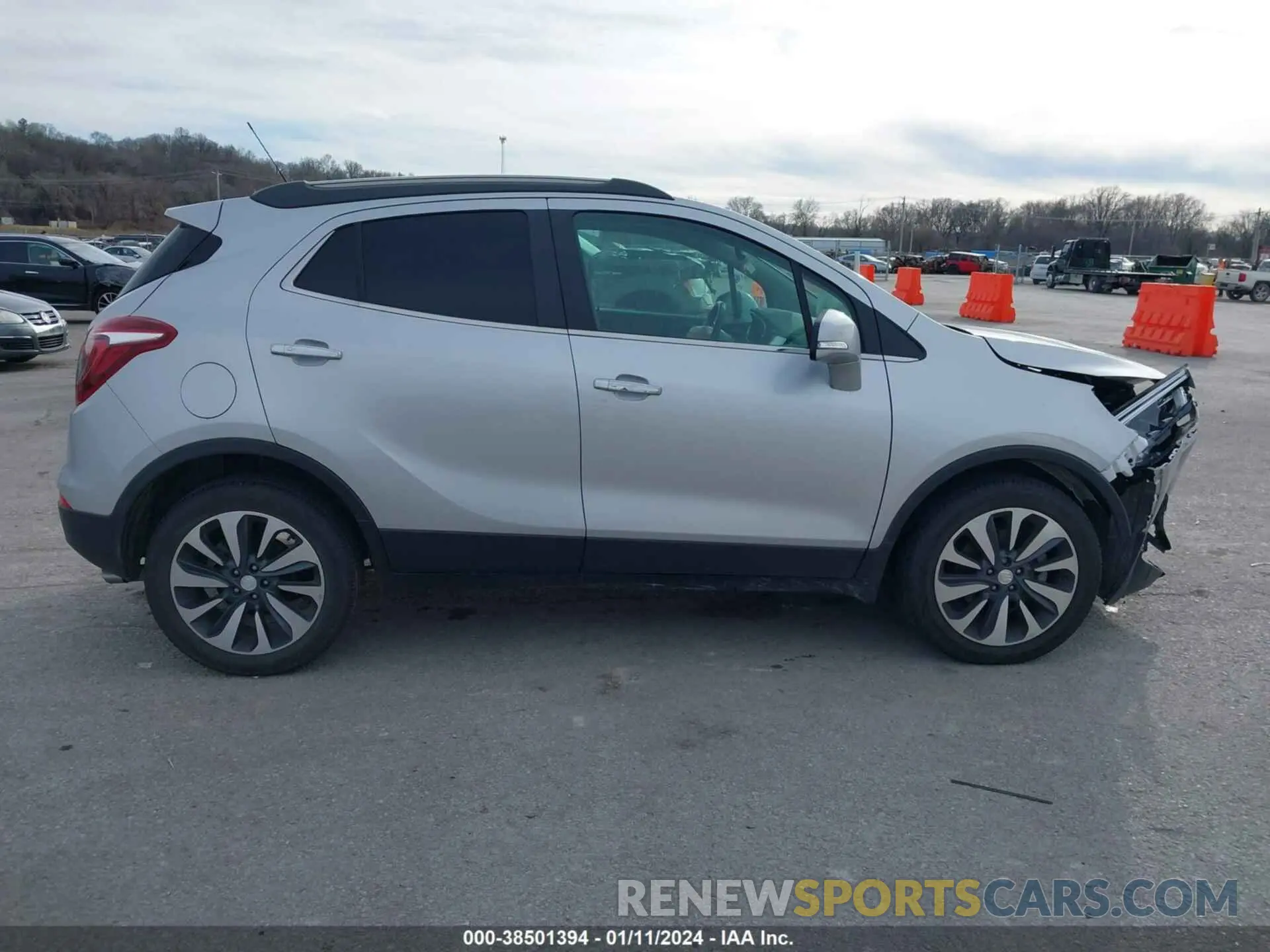 13 fotografías del automóvil dañado KL4CJCSB9LB036816 BUICK ENCORE 2020