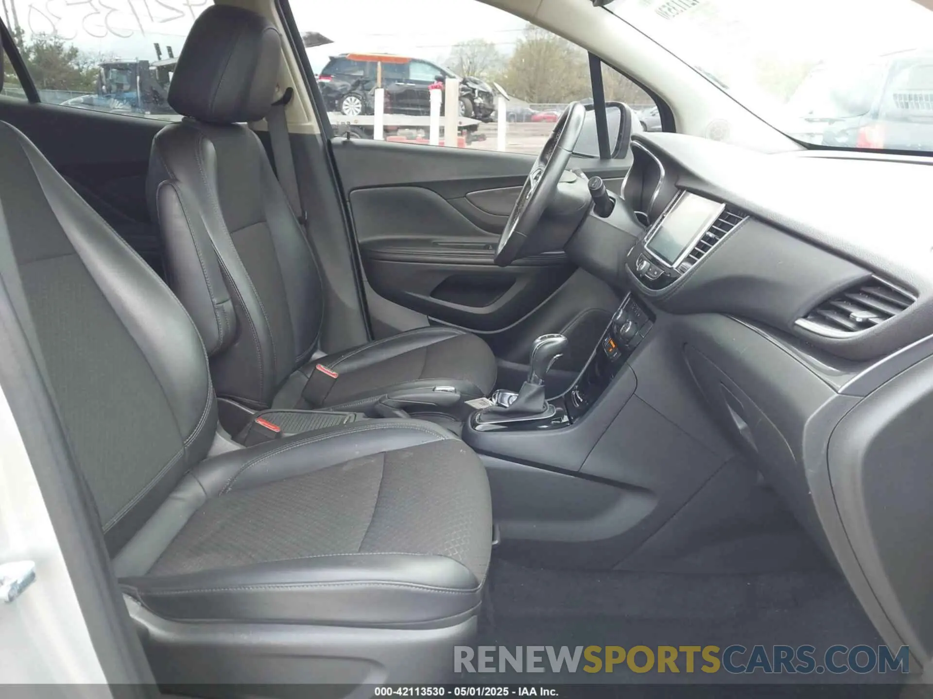 5 fotografías del automóvil dañado KL4CJESB1LB017687 BUICK ENCORE 2020