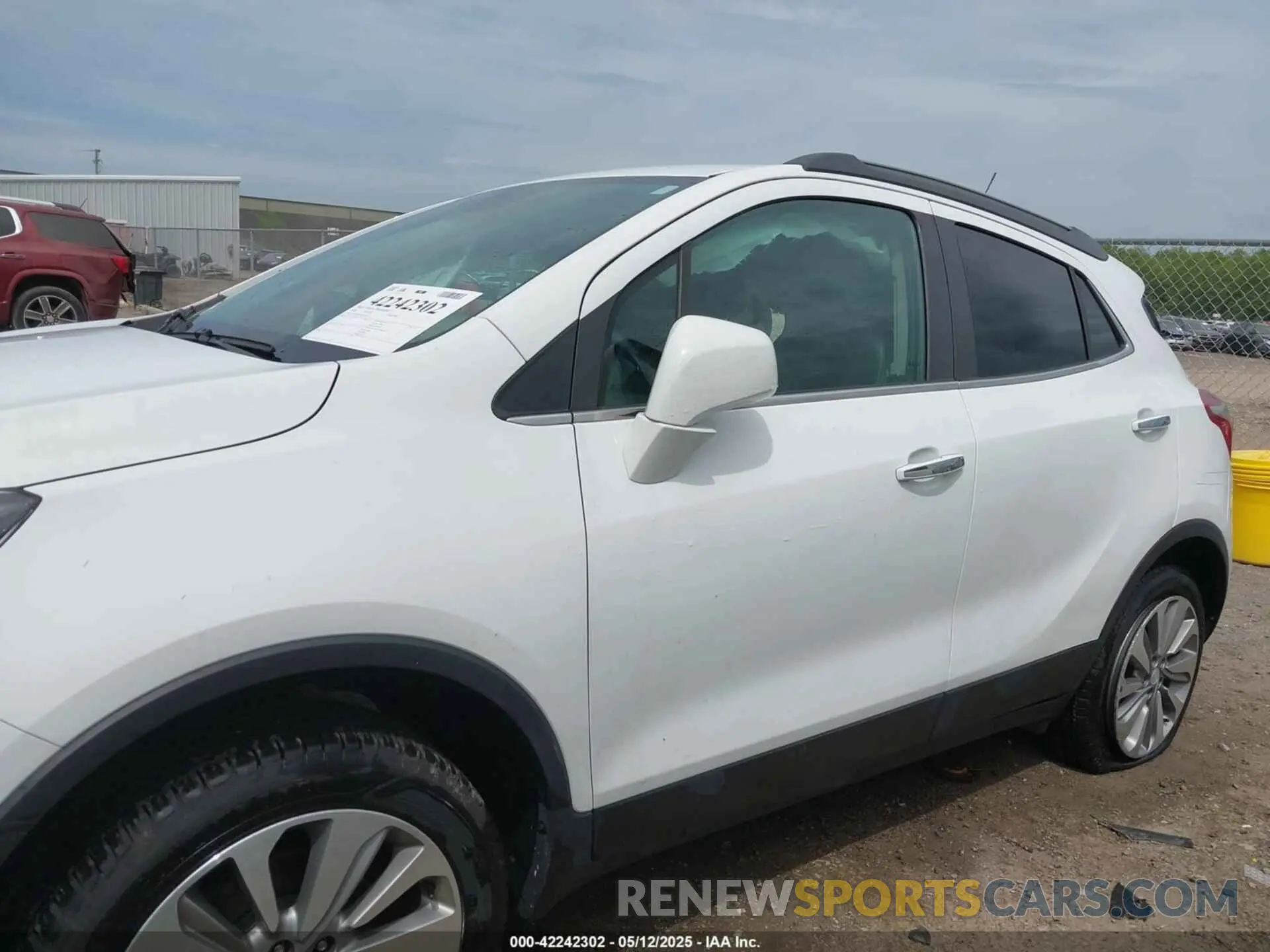15 fotografías del automóvil dañado KL4CJESB4LB061053 BUICK ENCORE 2020