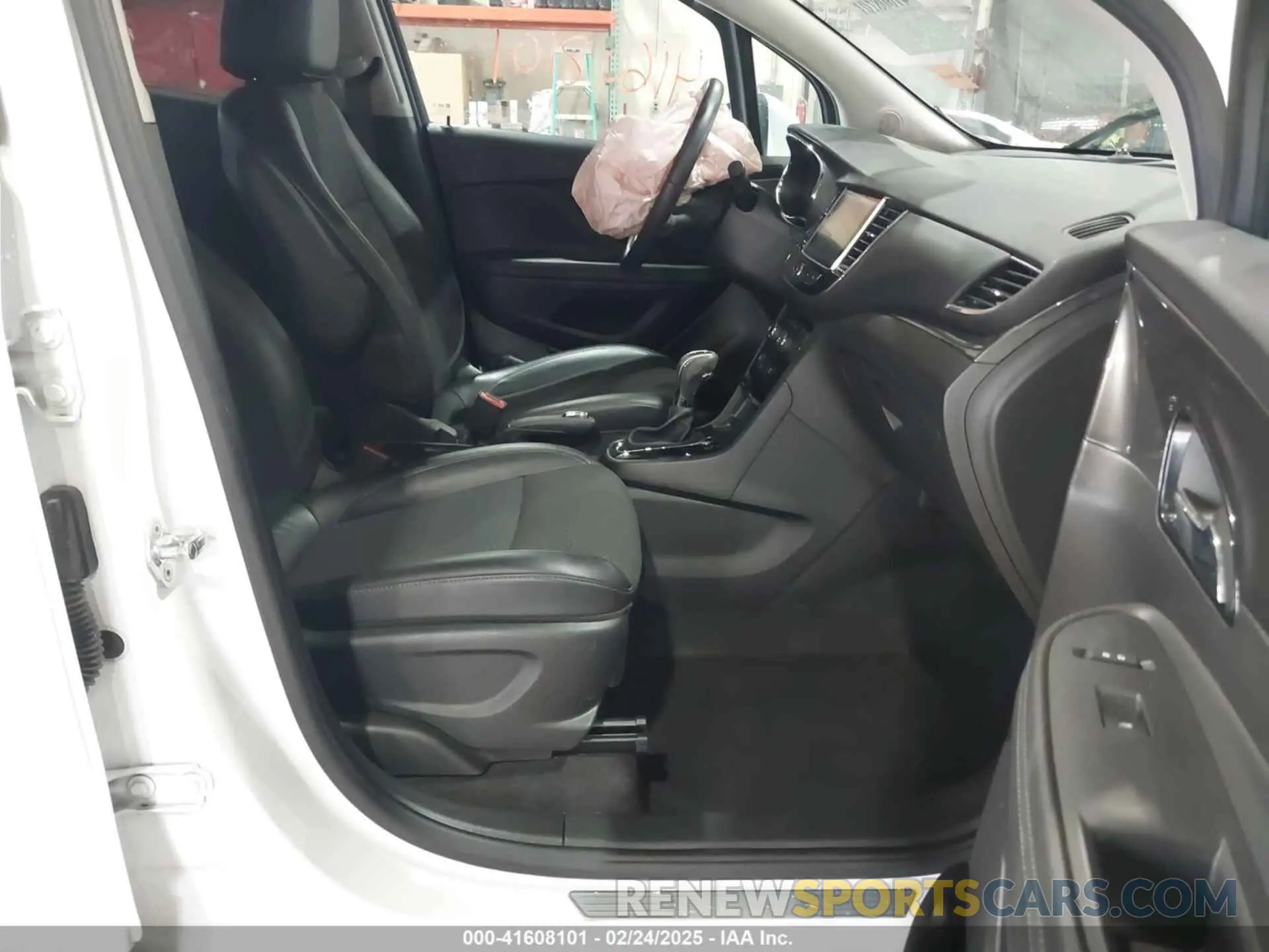 5 fotografías del automóvil dañado KL4CJESB5LB067931 BUICK ENCORE 2020