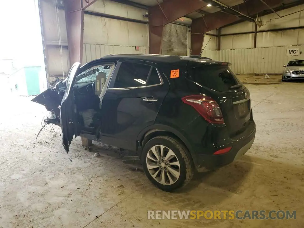 2 fotografías del automóvil dañado KL4CJESB7LB030220 BUICK ENCORE 2020