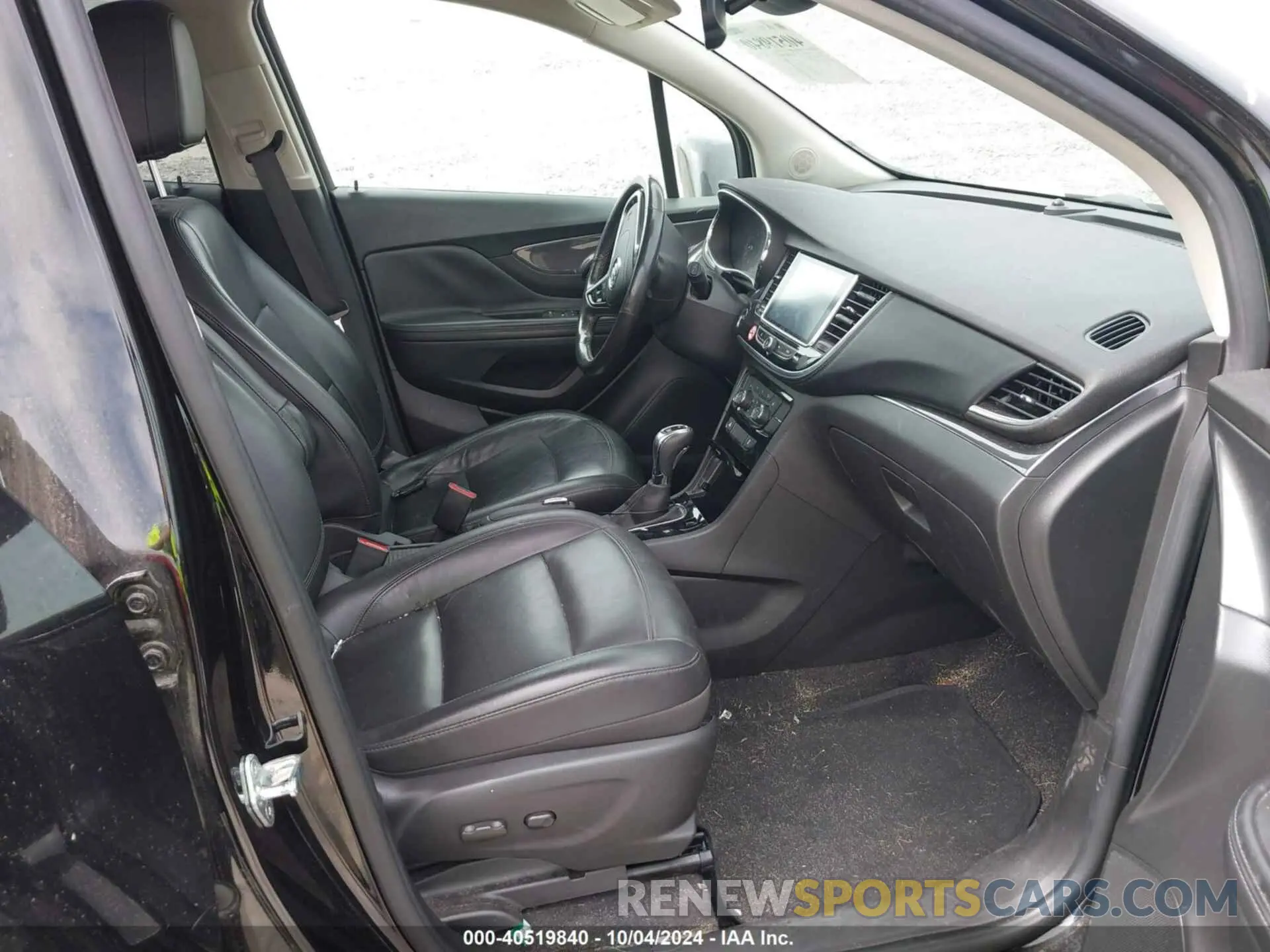 5 fotografías del automóvil dañado KL4CJGSB5LB060439 BUICK ENCORE 2020