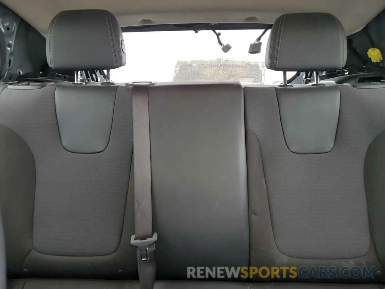 10 fotografías del automóvil dañado KL4MMBS21LB111370 BUICK ENCORE 2020