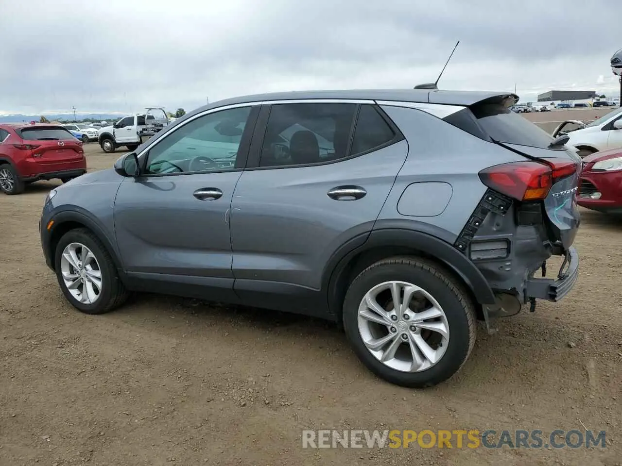 2 fotografías del automóvil dañado KL4MMBS21LB111370 BUICK ENCORE 2020