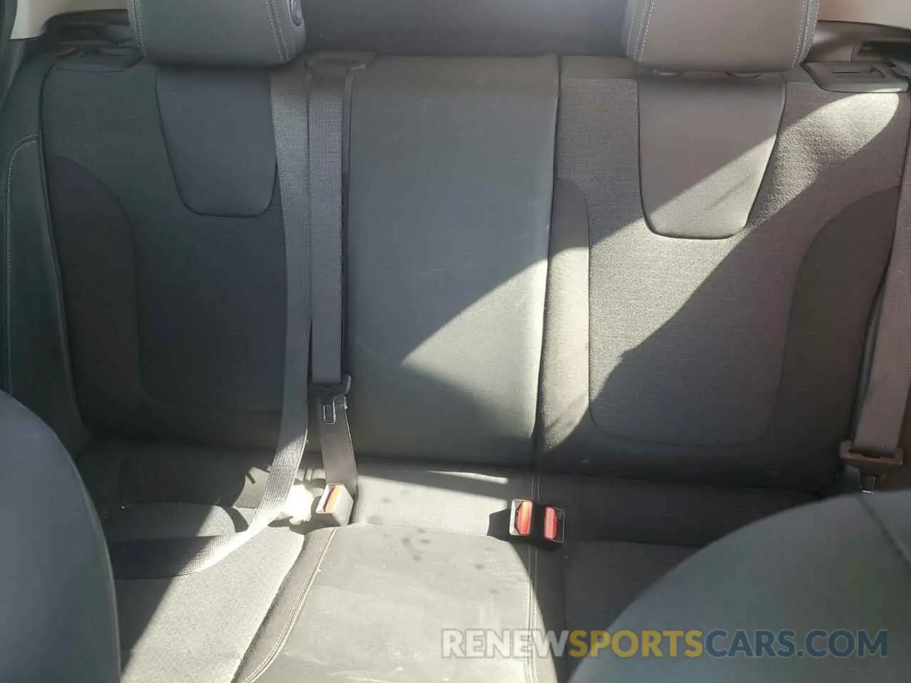 10 fotografías del automóvil dañado KL4MMBS26LB115916 BUICK ENCORE 2020