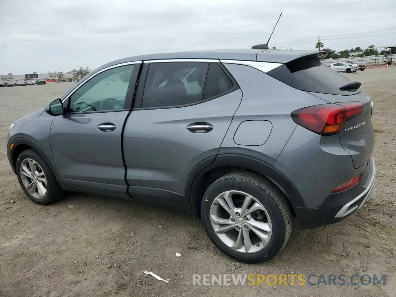 2 fotografías del automóvil dañado KL4MMBS29LB129101 BUICK ENCORE 2020