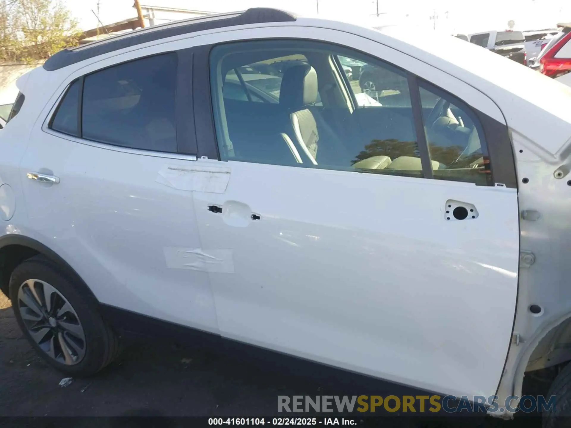 14 fotografías del automóvil dañado KL4CJASB2MB335487 BUICK ENCORE 2021