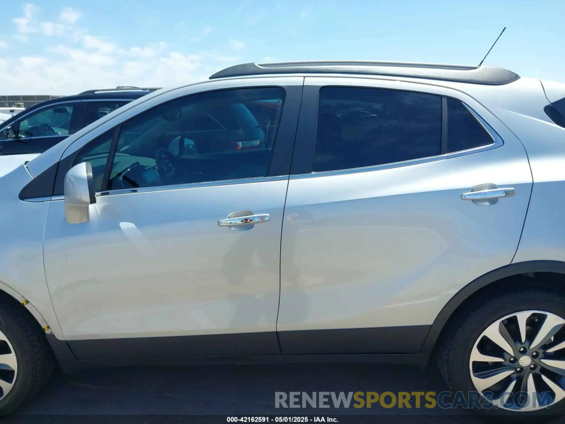 14 fotografías del automóvil dañado KL4CJASB3MB311182 BUICK ENCORE 2021