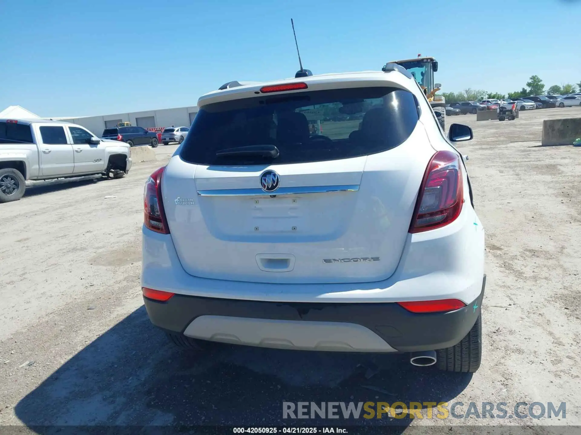 16 fotografías del automóvil dañado KL4CJASB4MB307108 BUICK ENCORE 2021