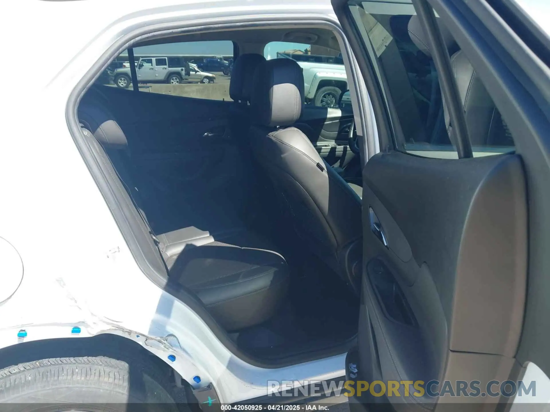 8 fotografías del automóvil dañado KL4CJASB4MB307108 BUICK ENCORE 2021
