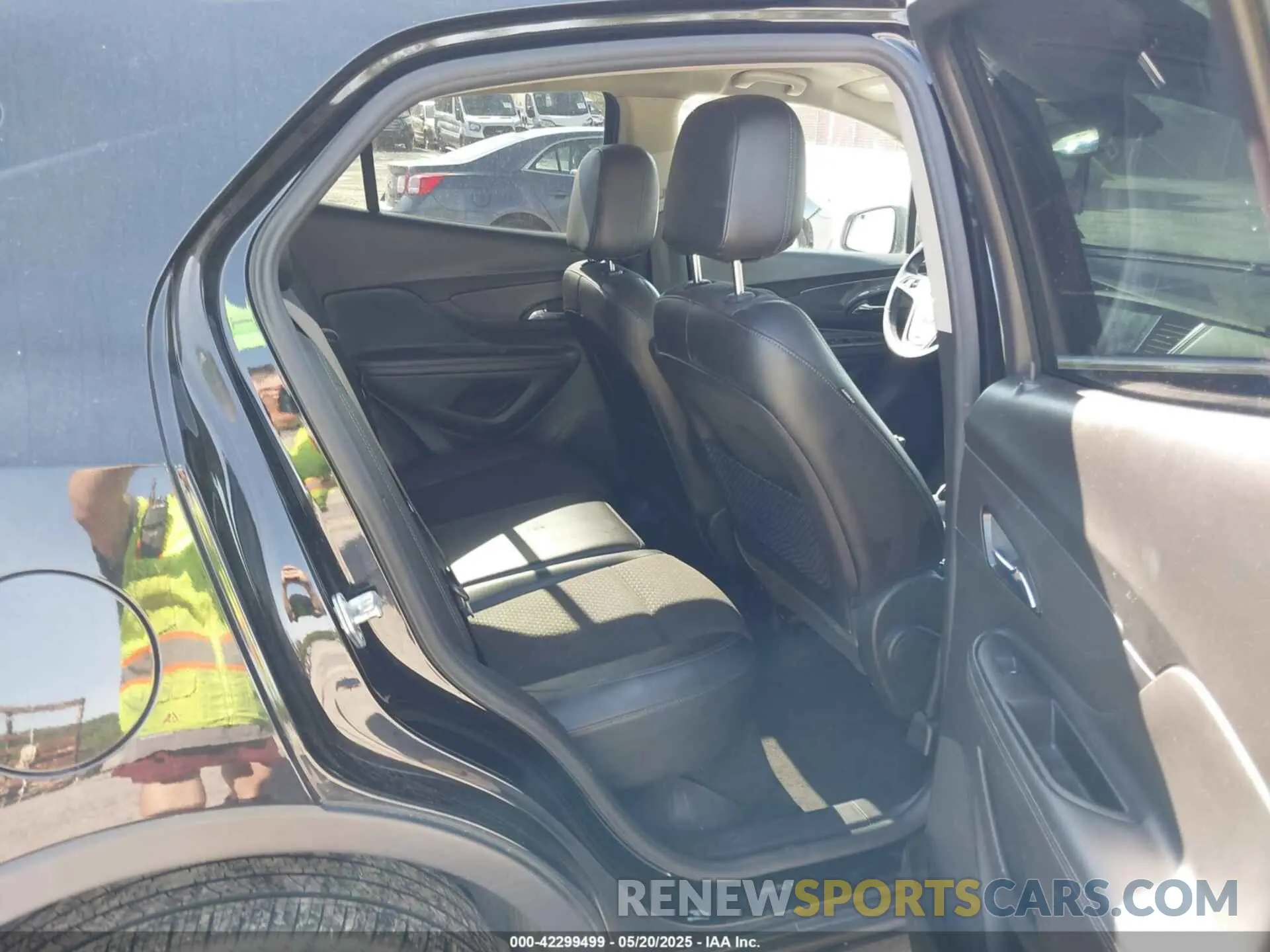 8 fotografías del automóvil dañado KL4CJESB2MB325002 BUICK ENCORE 2021