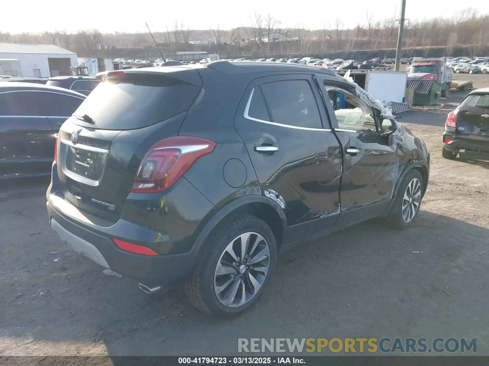 4 fotografías del automóvil dañado KL4CJESB7MB332611 BUICK ENCORE 2021