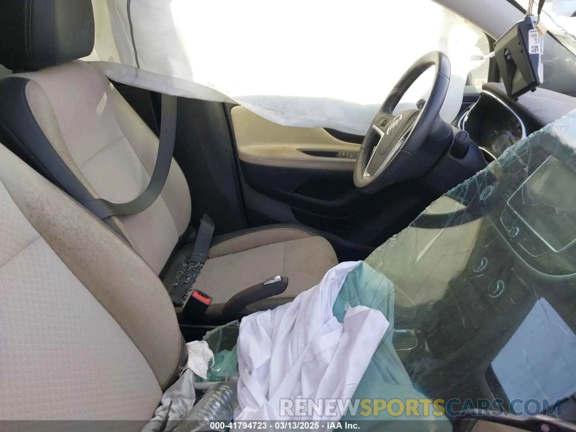 5 fotografías del automóvil dañado KL4CJESB7MB332611 BUICK ENCORE 2021