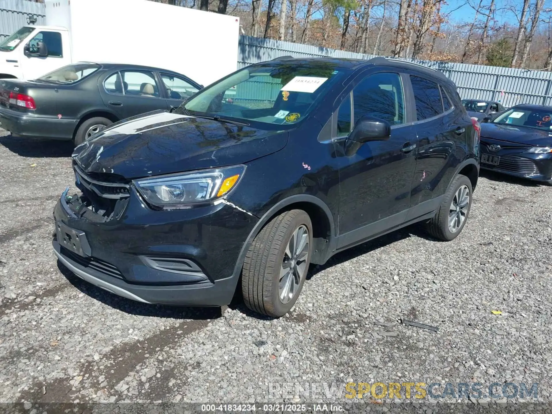 2 fotografías del automóvil dañado KL4CJESB8MB332830 BUICK ENCORE 2021