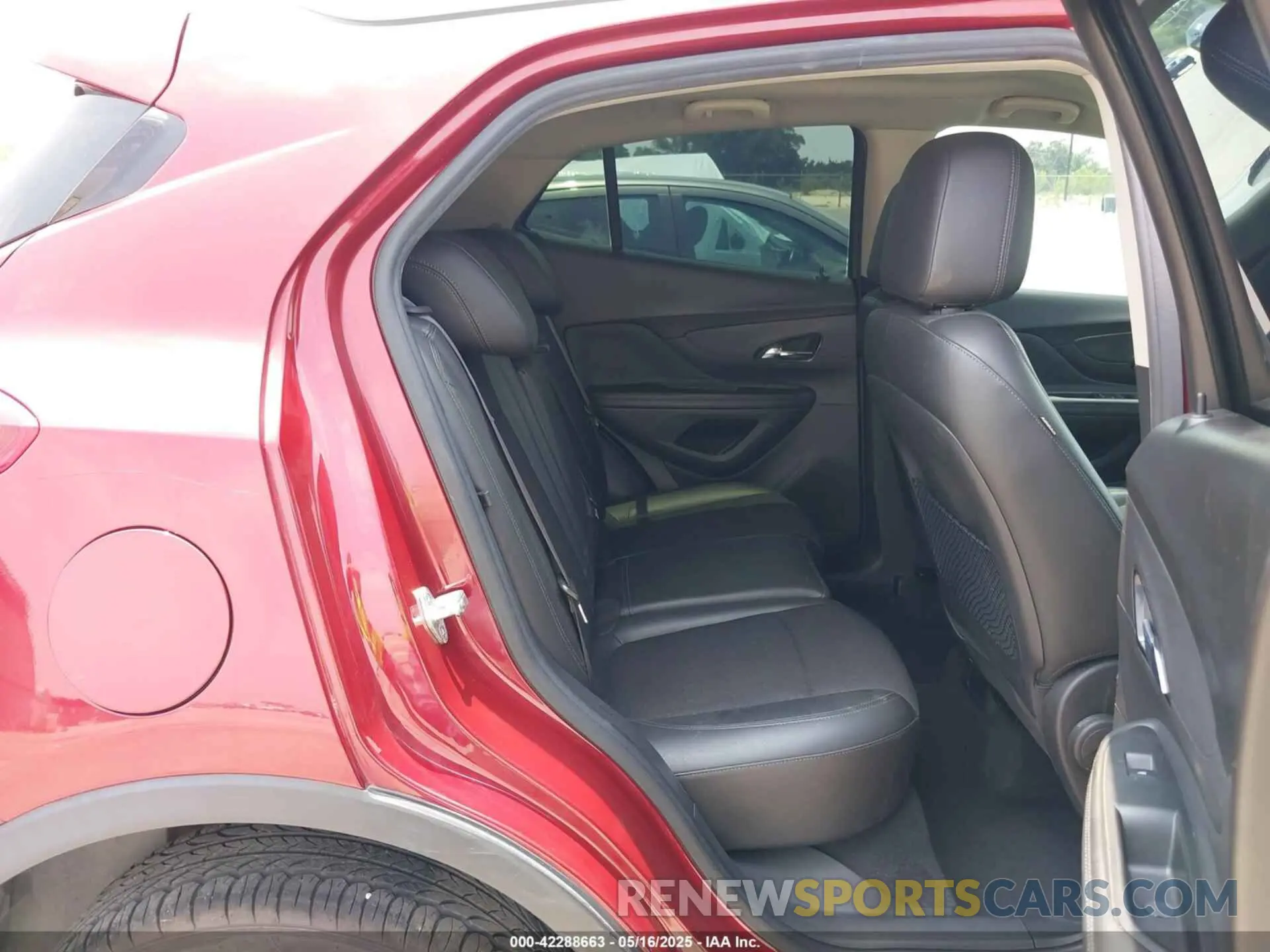 8 fotografías del automóvil dañado KL4CJESM0MB374359 BUICK ENCORE 2021