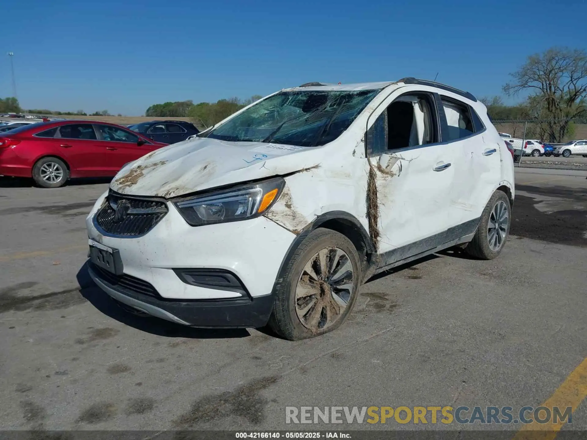 2 fotografías del automóvil dañado KL4CJESM2MB372354 BUICK ENCORE 2021
