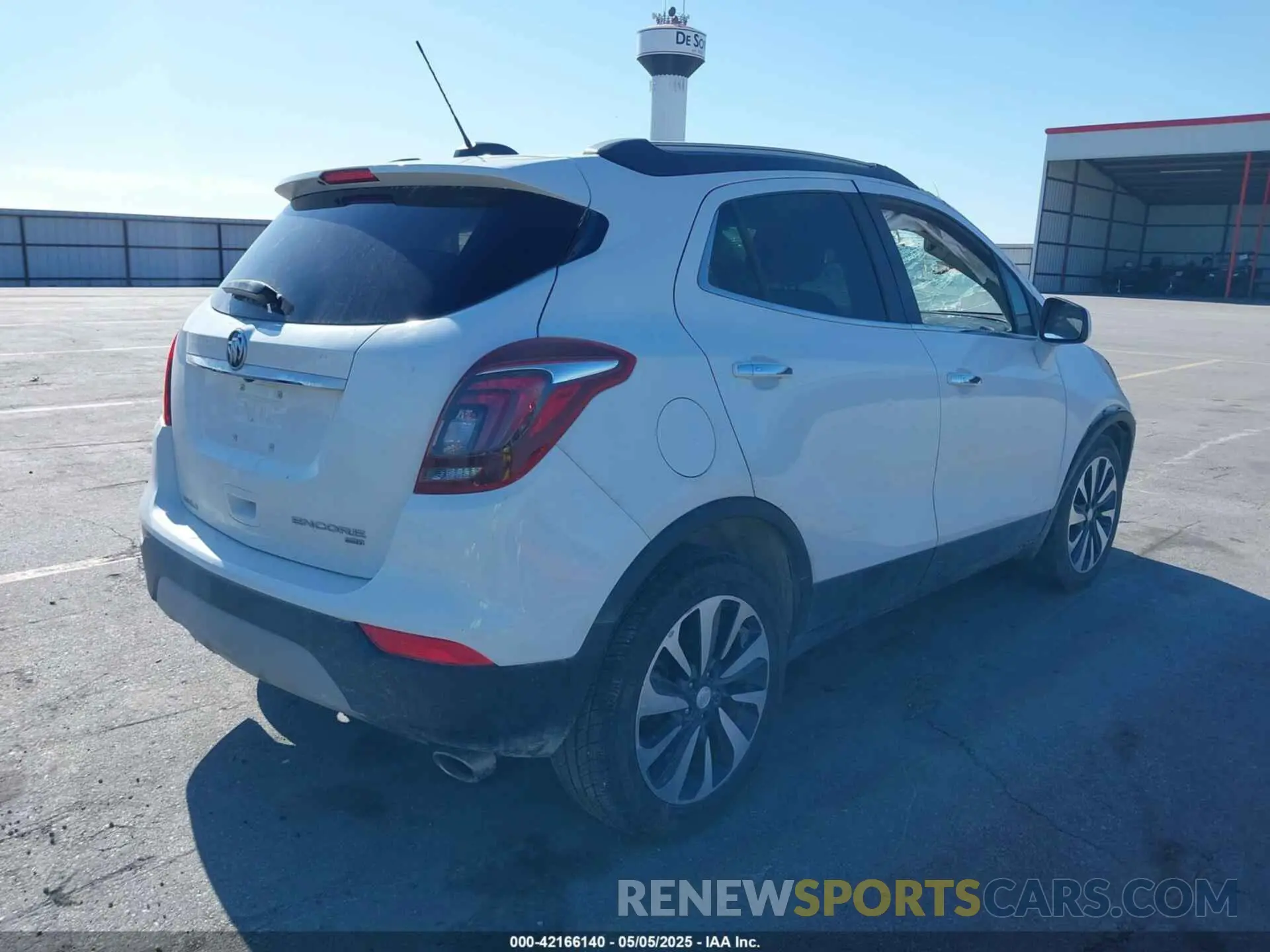 4 fotografías del automóvil dañado KL4CJESM2MB372354 BUICK ENCORE 2021