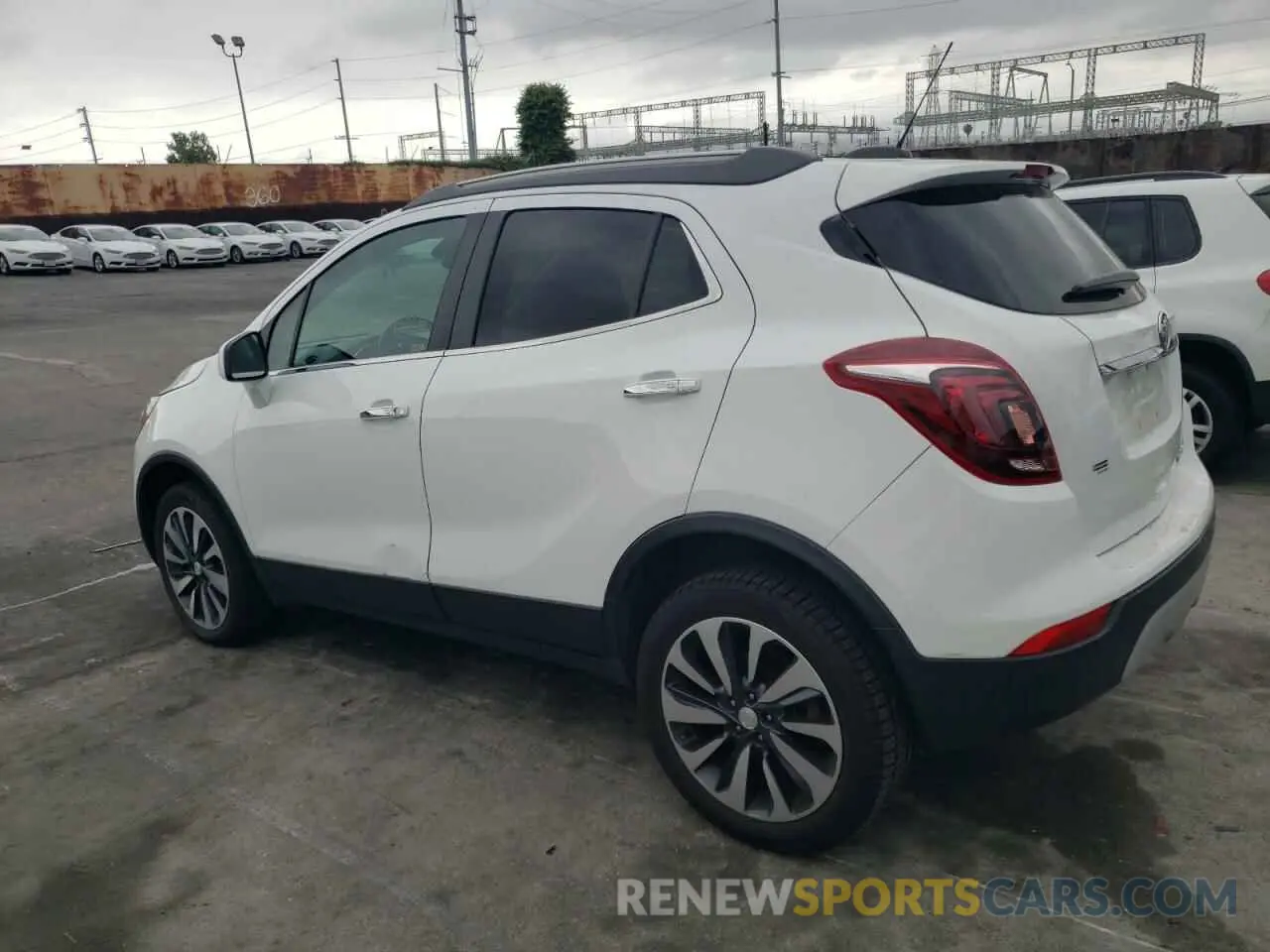 2 fotografías del automóvil dañado KL4CJESM2MB372838 BUICK ENCORE 2021