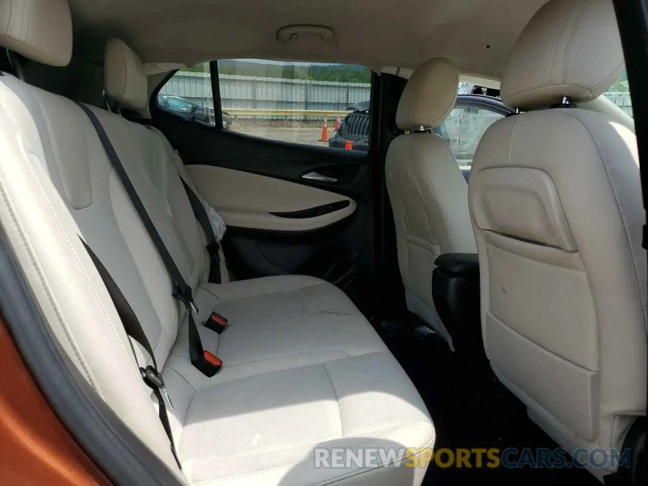 11 fotografías del automóvil dañado KL4MMBS23MB051738 BUICK ENCORE 2021