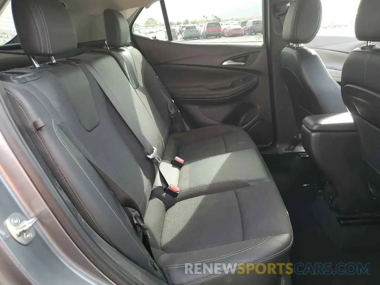 11 fotografías del automóvil dañado KL4MMBS29MB052733 BUICK ENCORE 2021