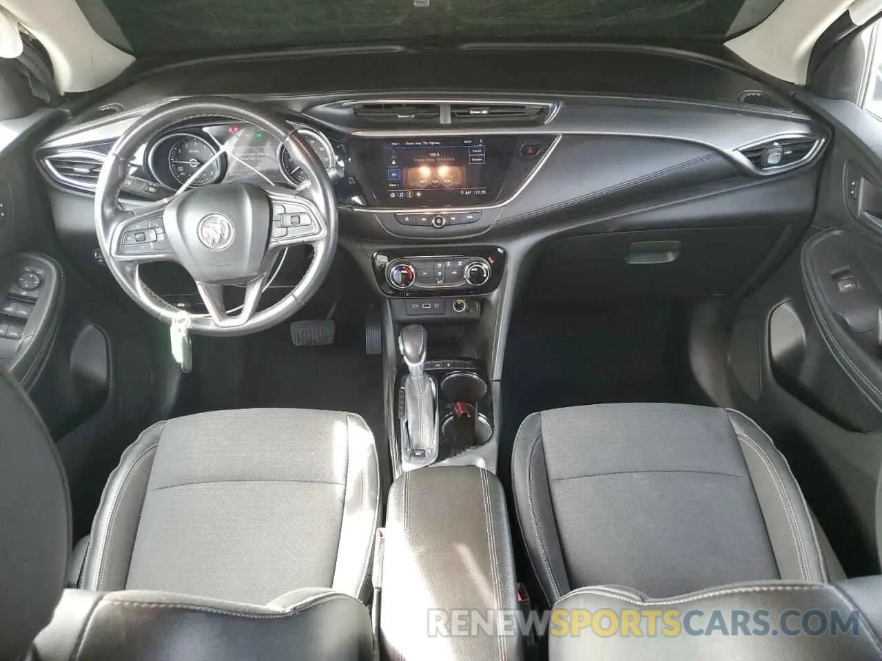8 fotografías del automóvil dañado KL4MMBS29MB052733 BUICK ENCORE 2021