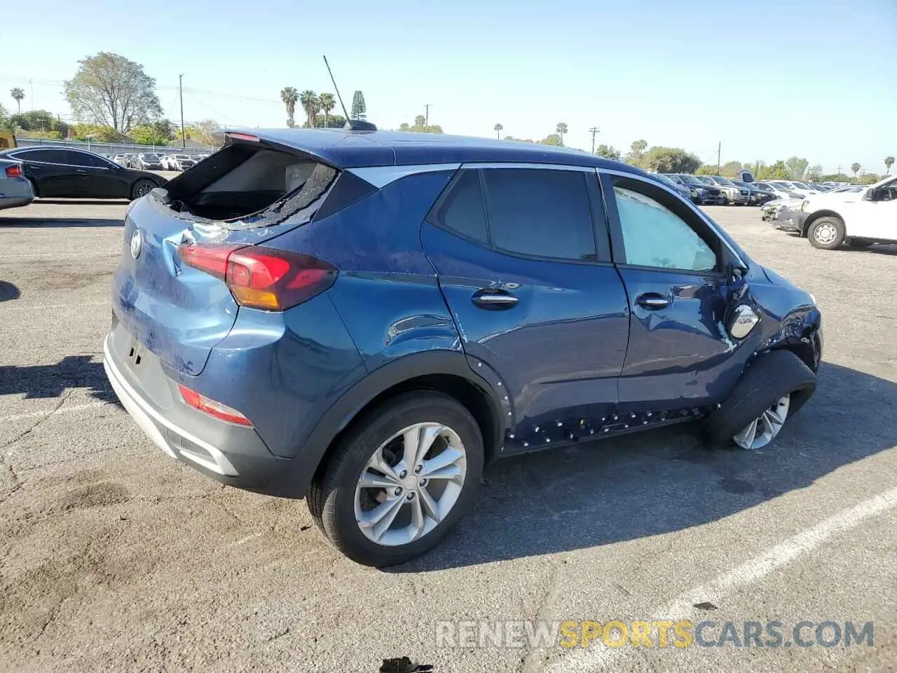3 fotografías del automóvil dañado KL4MMBS2XMB112230 BUICK ENCORE 2021