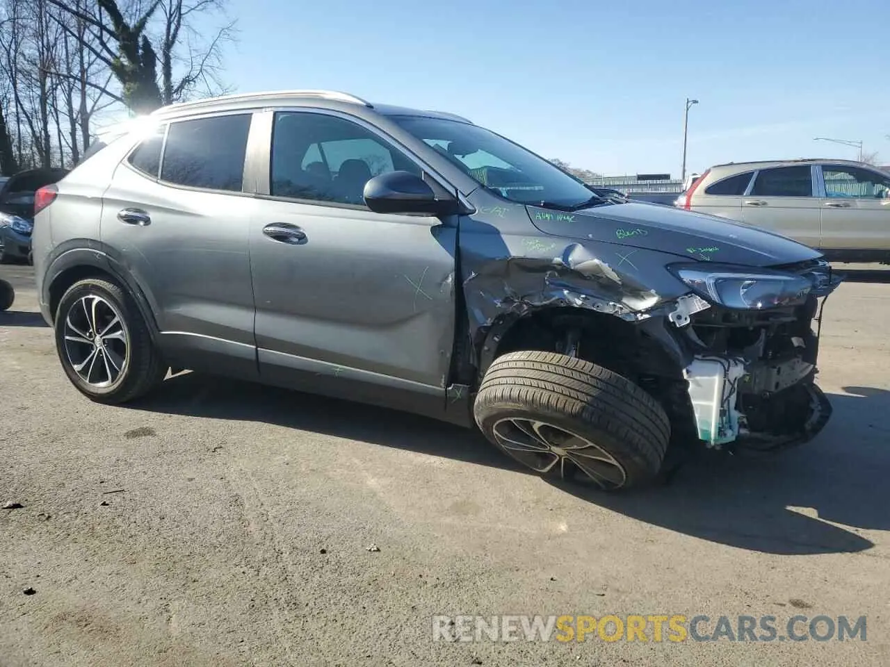 4 fotografías del automóvil dañado KL4MMDS2XMB107878 BUICK ENCORE 2021