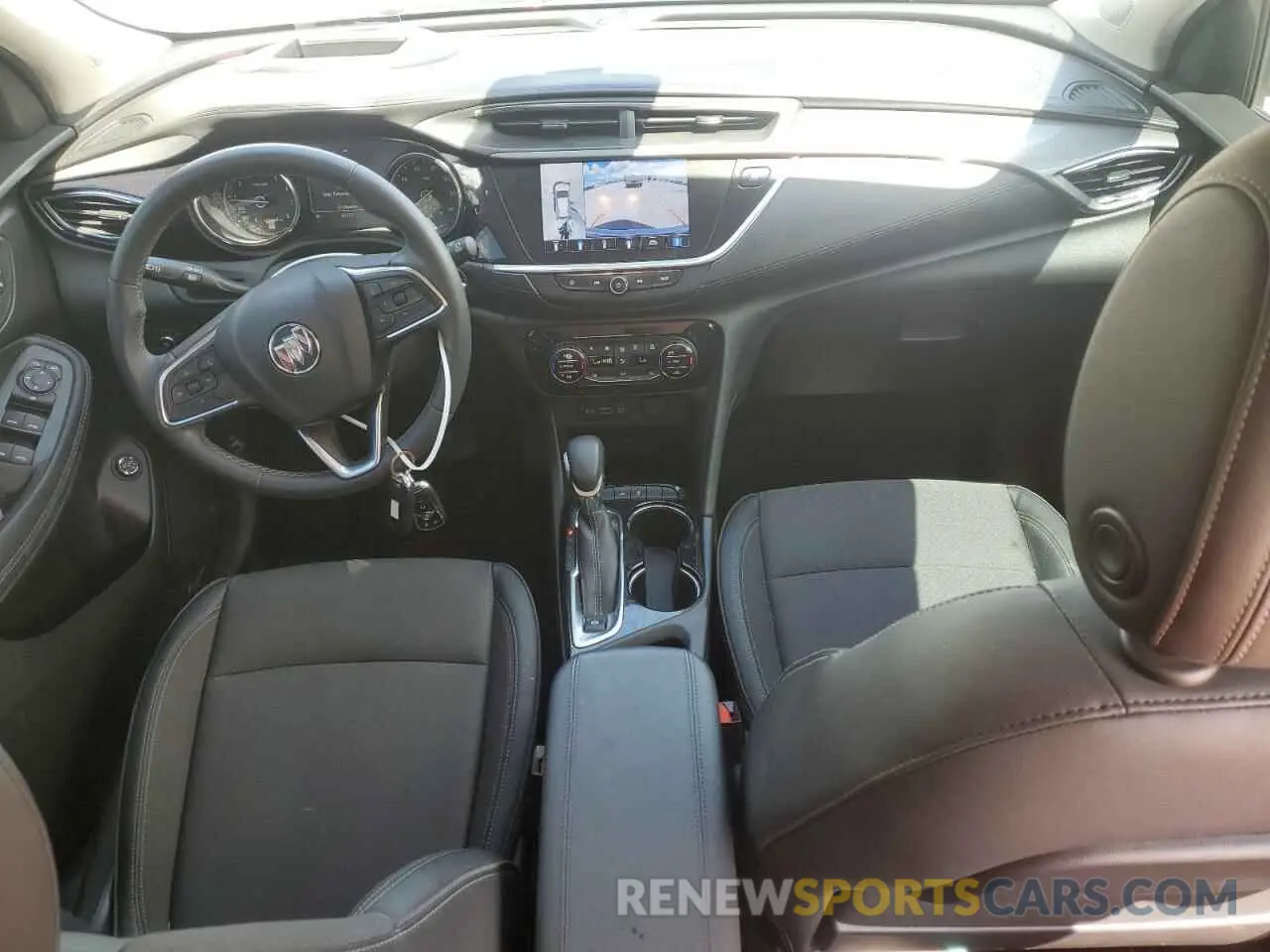 8 fotografías del automóvil dañado KL4MMDS2XMB179616 BUICK ENCORE 2021