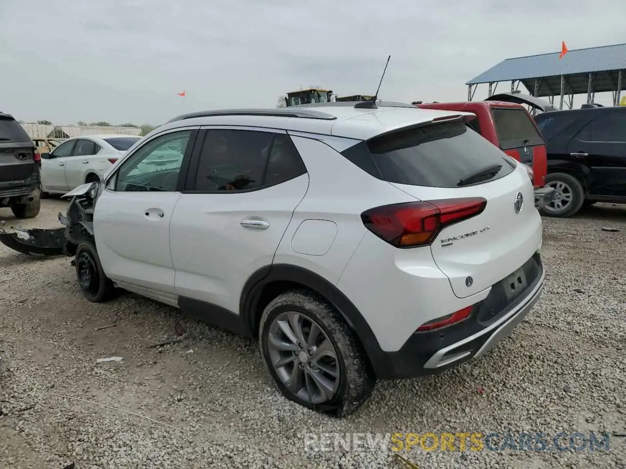 2 fotografías del automóvil dañado KL4MMESL8MB048361 BUICK ENCORE 2021