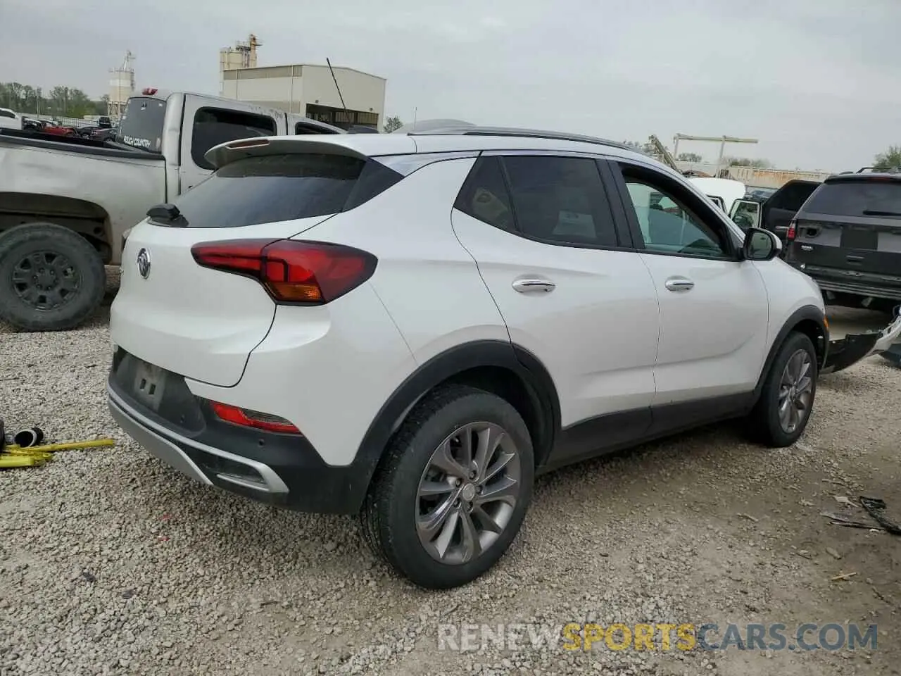 3 fotografías del automóvil dañado KL4MMESL8MB048361 BUICK ENCORE 2021