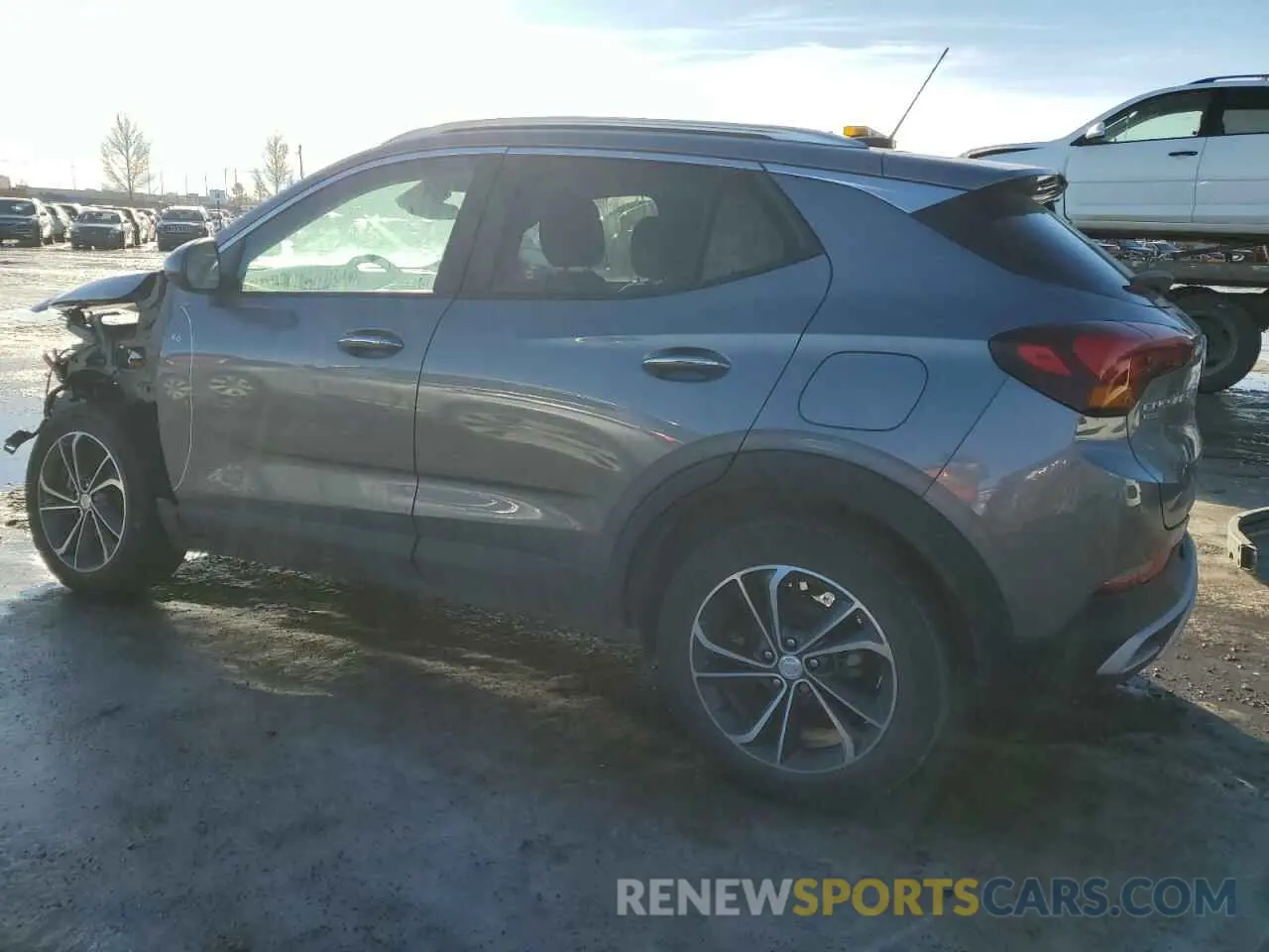 2 fotografías del automóvil dañado KL4MMESL9MB097035 BUICK ENCORE 2021