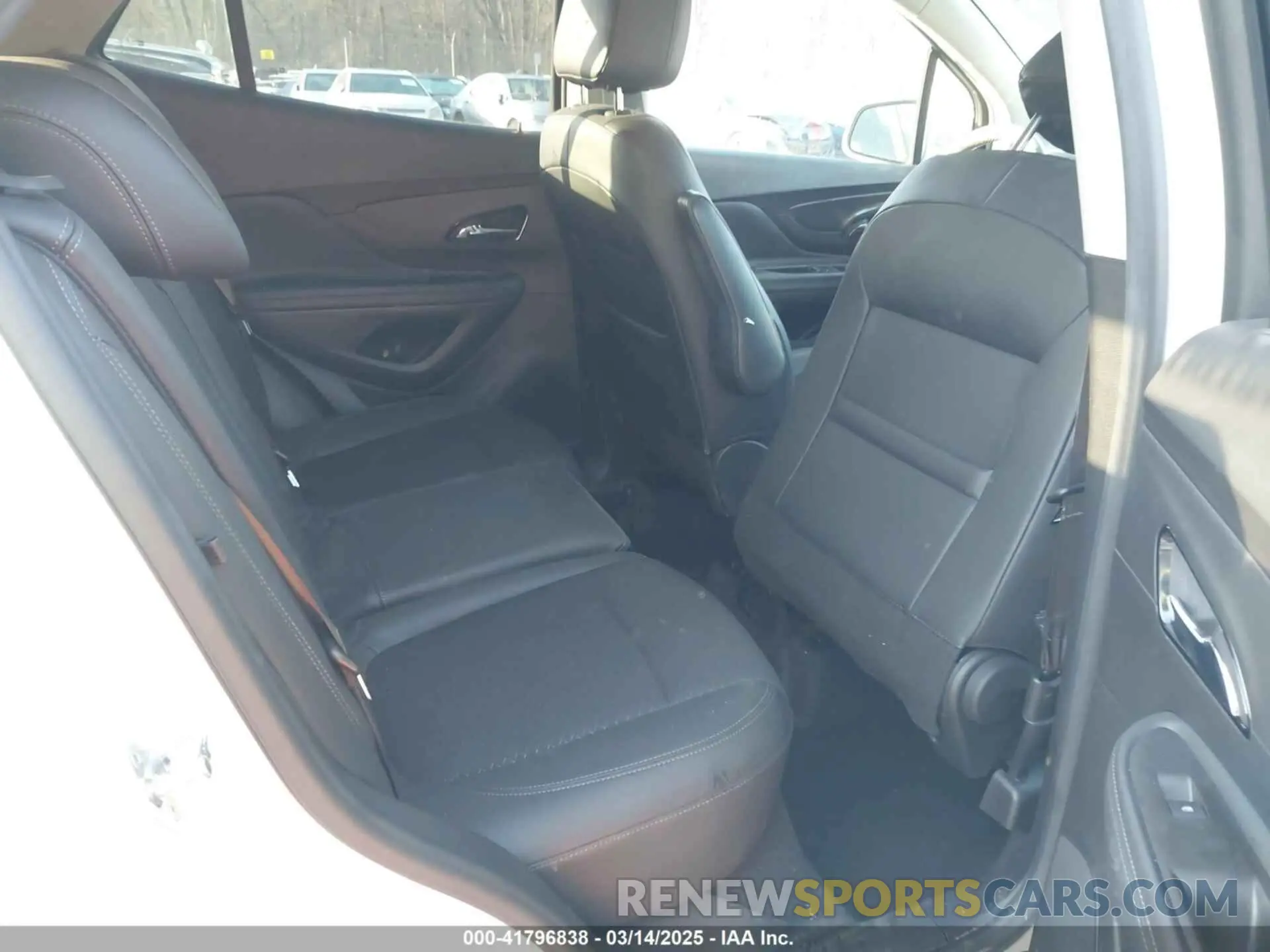 8 fotografías del automóvil dañado KL4CJASM4NB551876 BUICK ENCORE 2022
