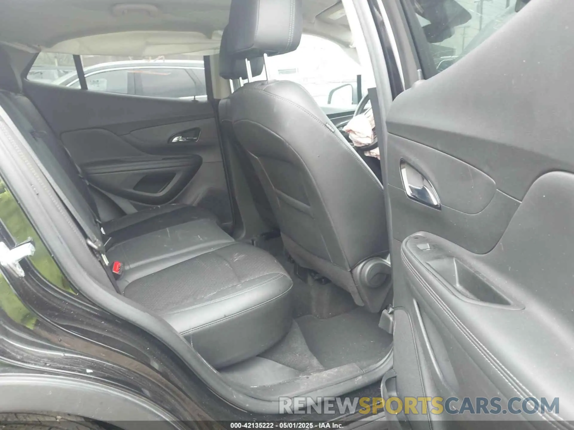8 fotografías del automóvil dañado KL4CJESM1NB555813 BUICK ENCORE 2022