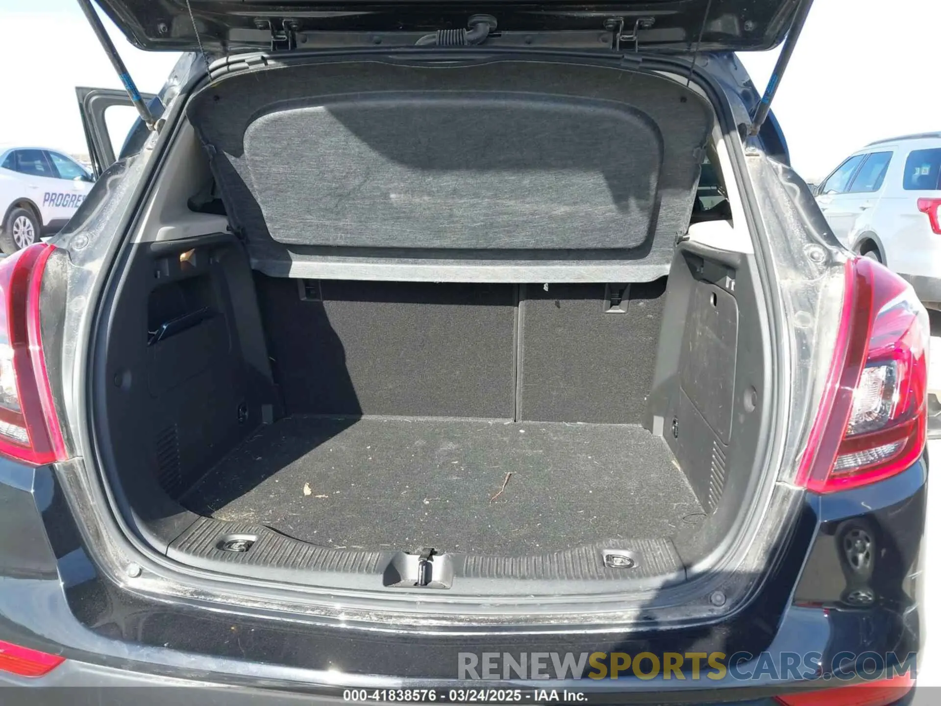 17 fotografías del automóvil dañado KL4CJESM4NB535233 BUICK ENCORE 2022