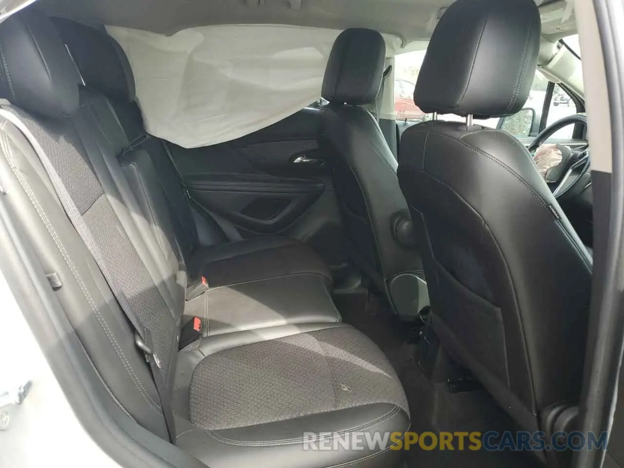 11 fotografías del automóvil dañado KL4CJESM5NB514309 BUICK ENCORE 2022
