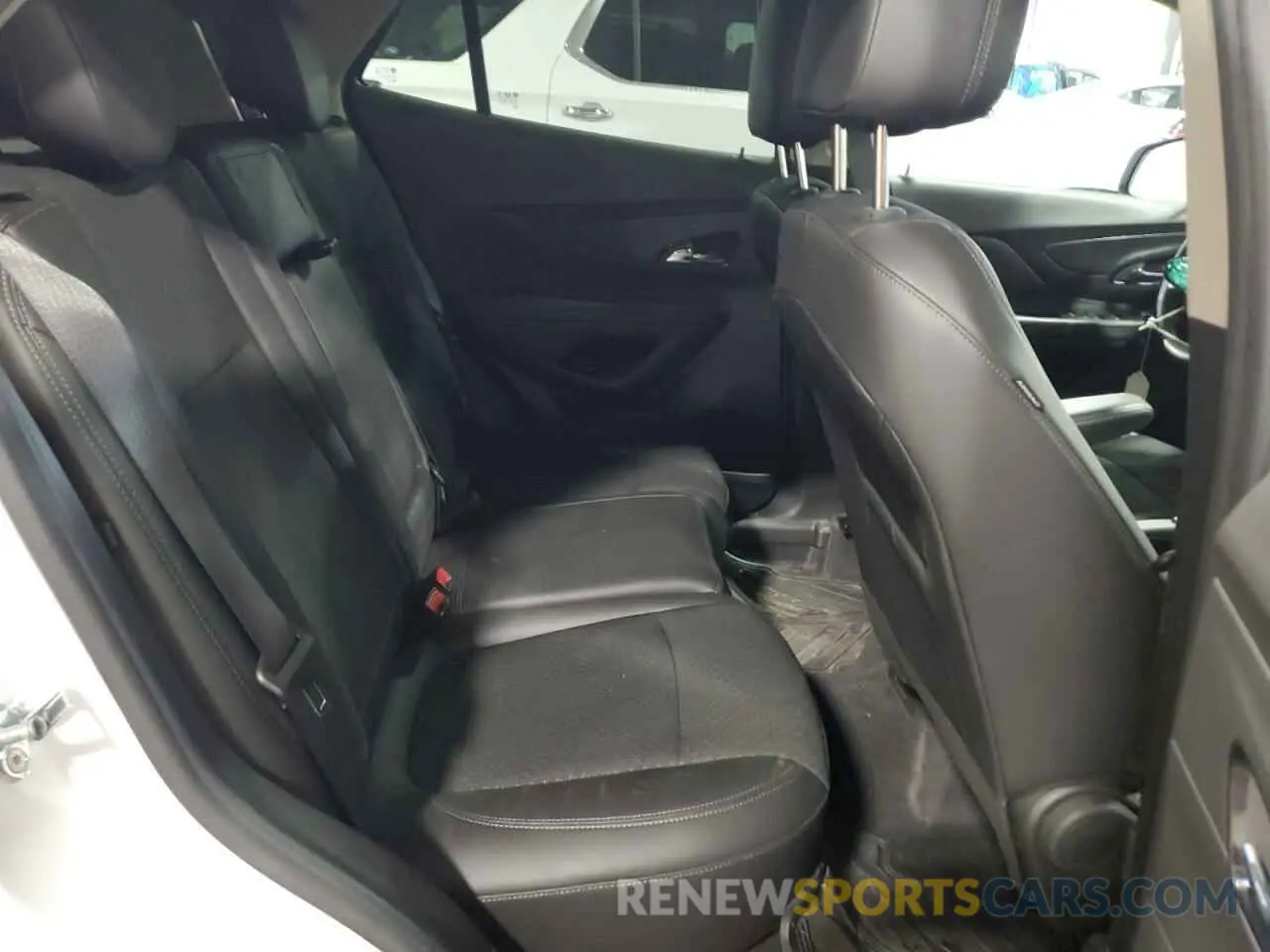 11 fotografías del automóvil dañado KL4CJESM5NB557757 BUICK ENCORE 2022