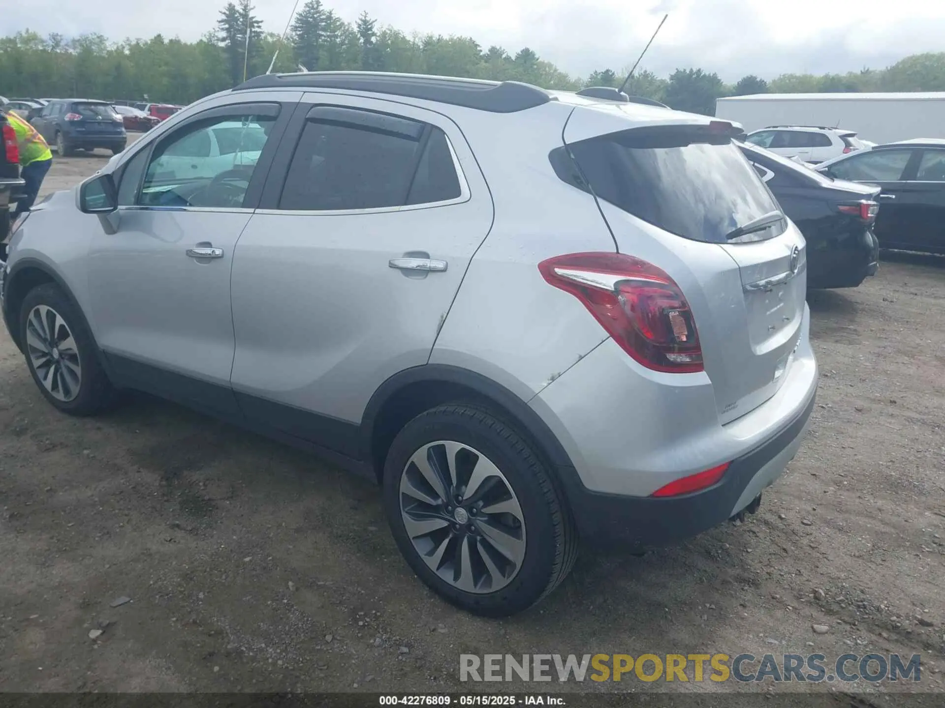 3 fotografías del automóvil dañado KL4CJESM6NB518420 BUICK ENCORE 2022