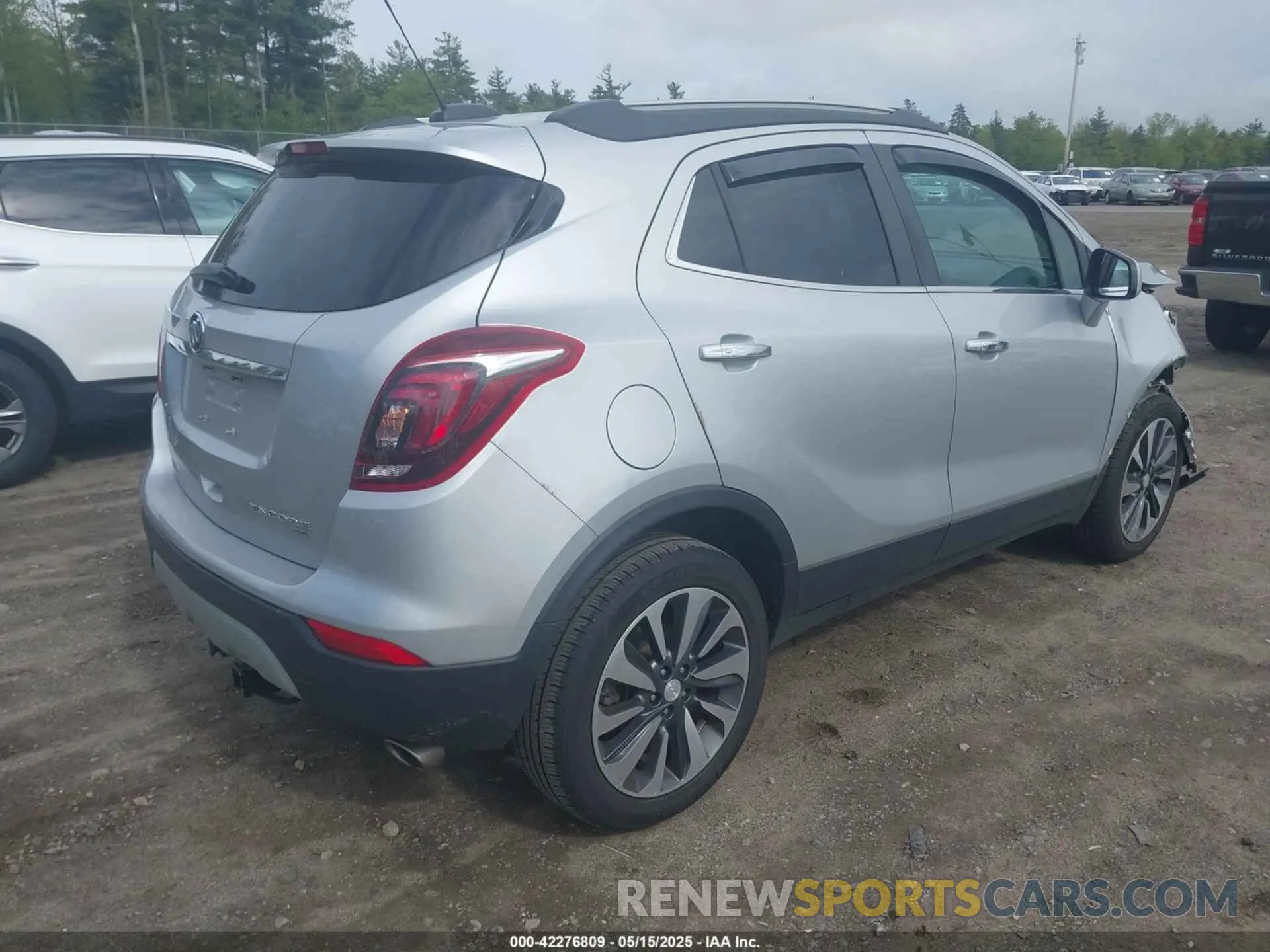 4 fotografías del automóvil dañado KL4CJESM6NB518420 BUICK ENCORE 2022