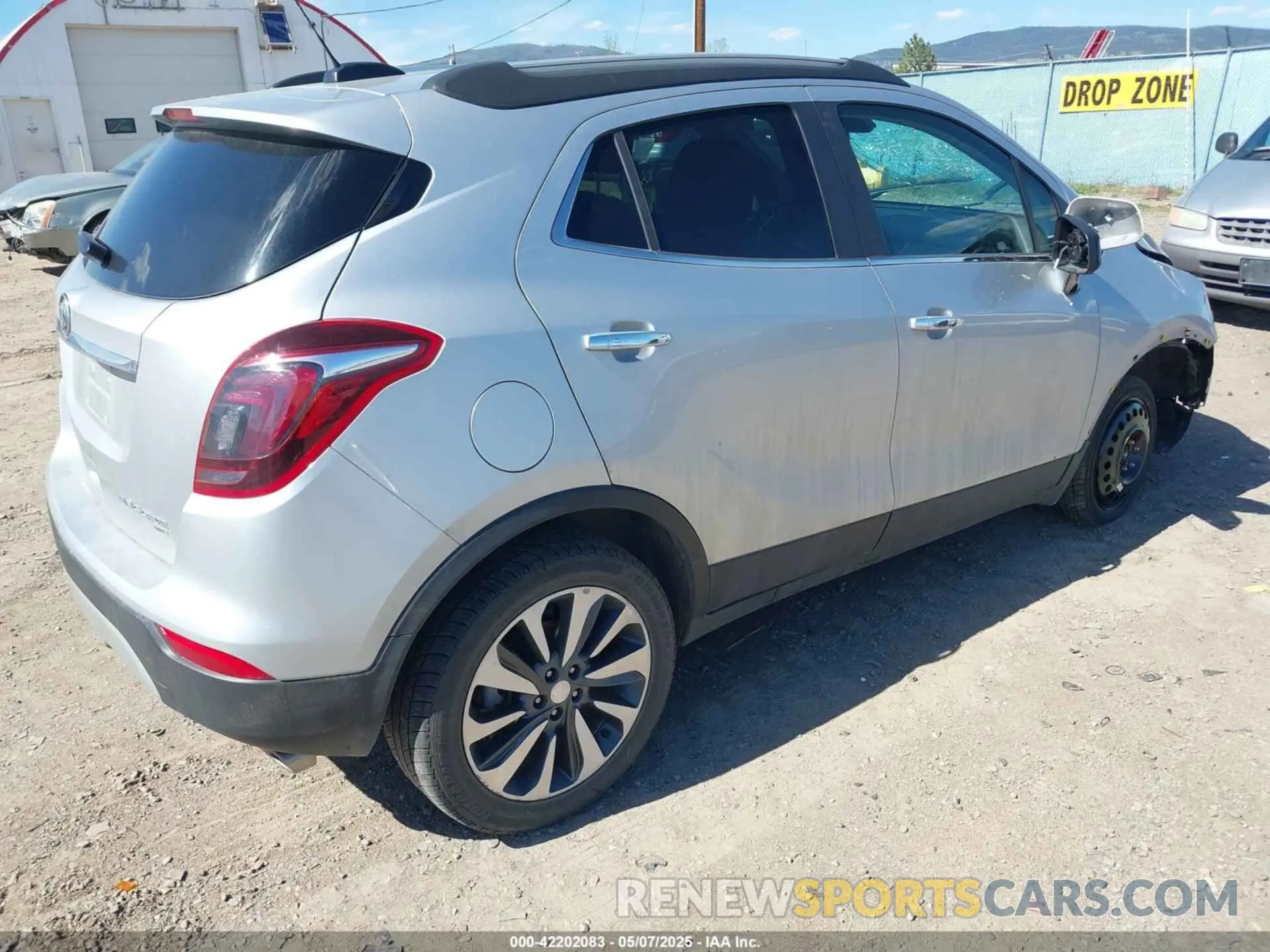 4 fotografías del automóvil dañado KL4CJESM7NB560773 BUICK ENCORE 2022