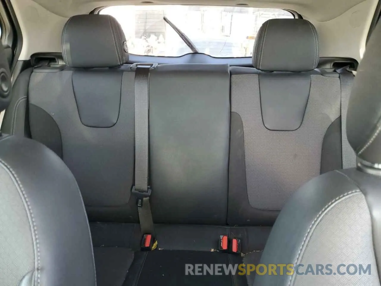 10 fotografías del automóvil dañado KL4MMBS26NB030609 BUICK ENCORE 2022