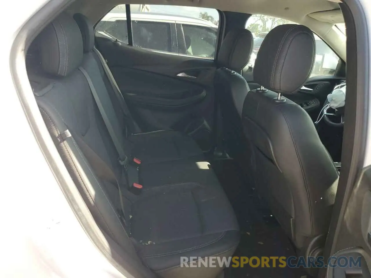11 fotografías del automóvil dañado KL4MMBS26NB030609 BUICK ENCORE 2022